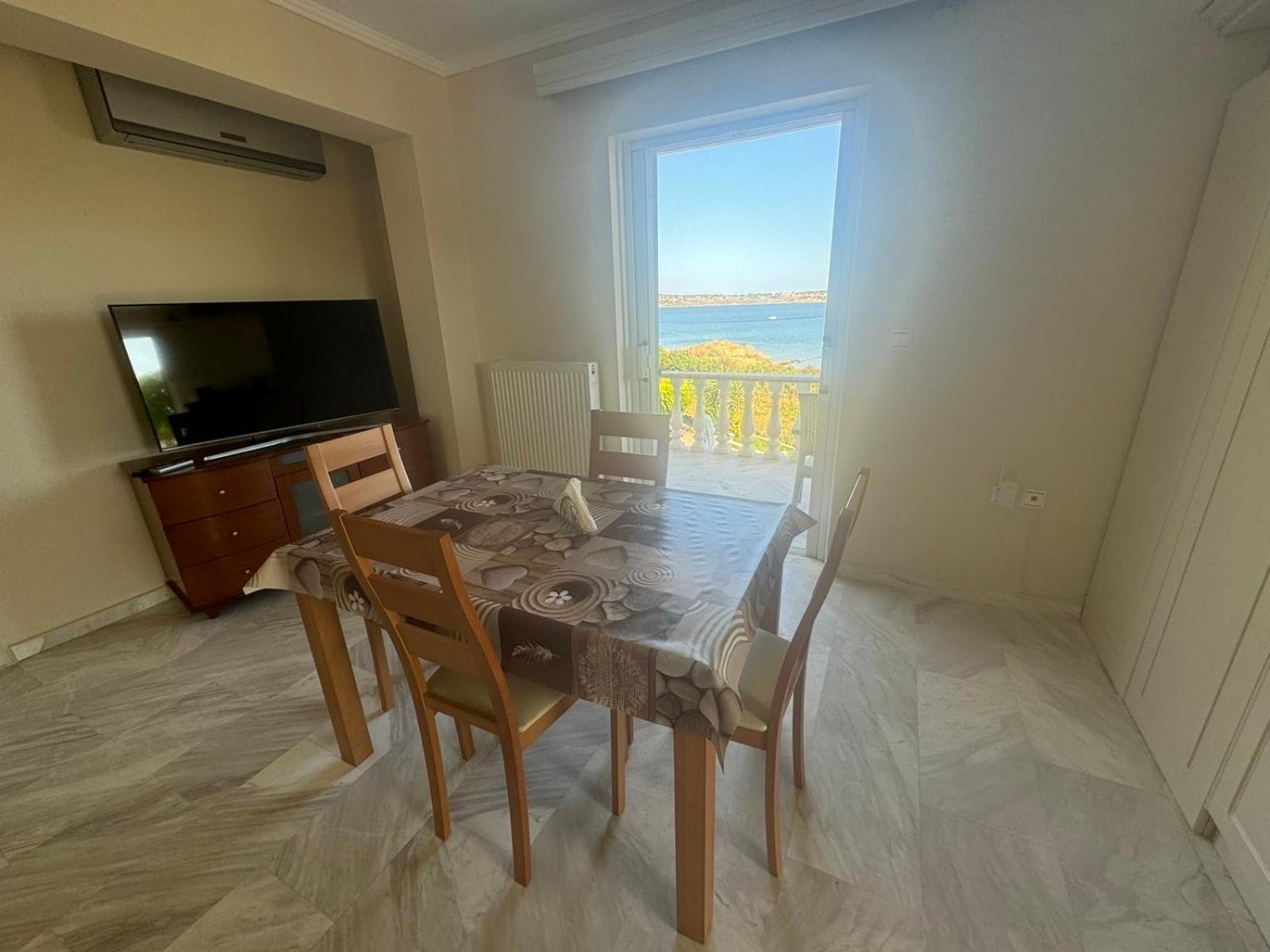 One-Bedroom Apartment with Sea View (3 Adults) - Photo 6