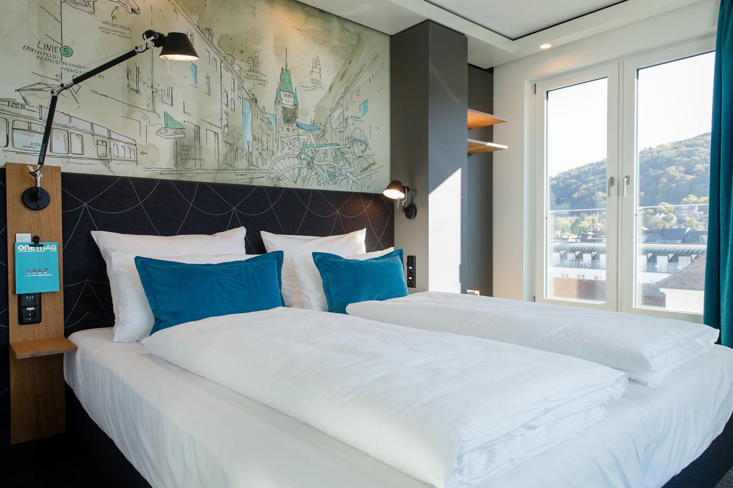 Standard King Room photo 1