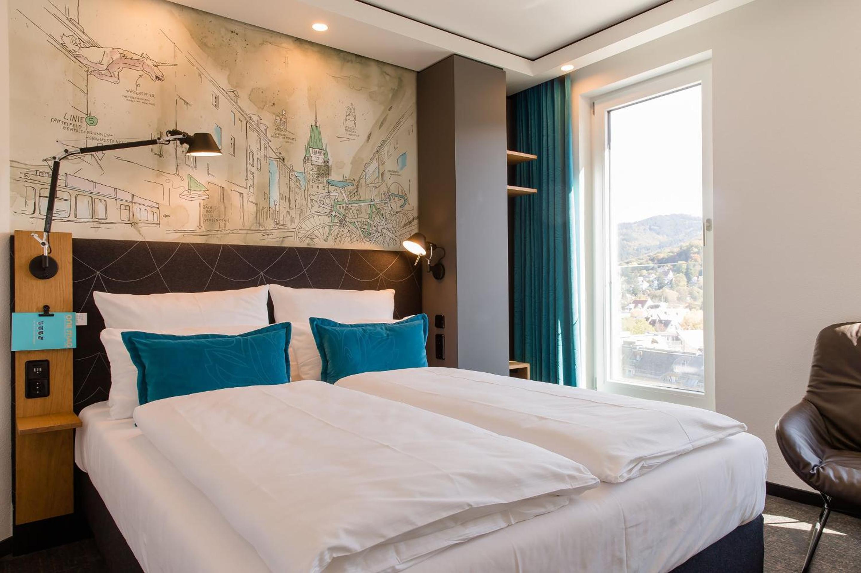Standard King Room photo 3