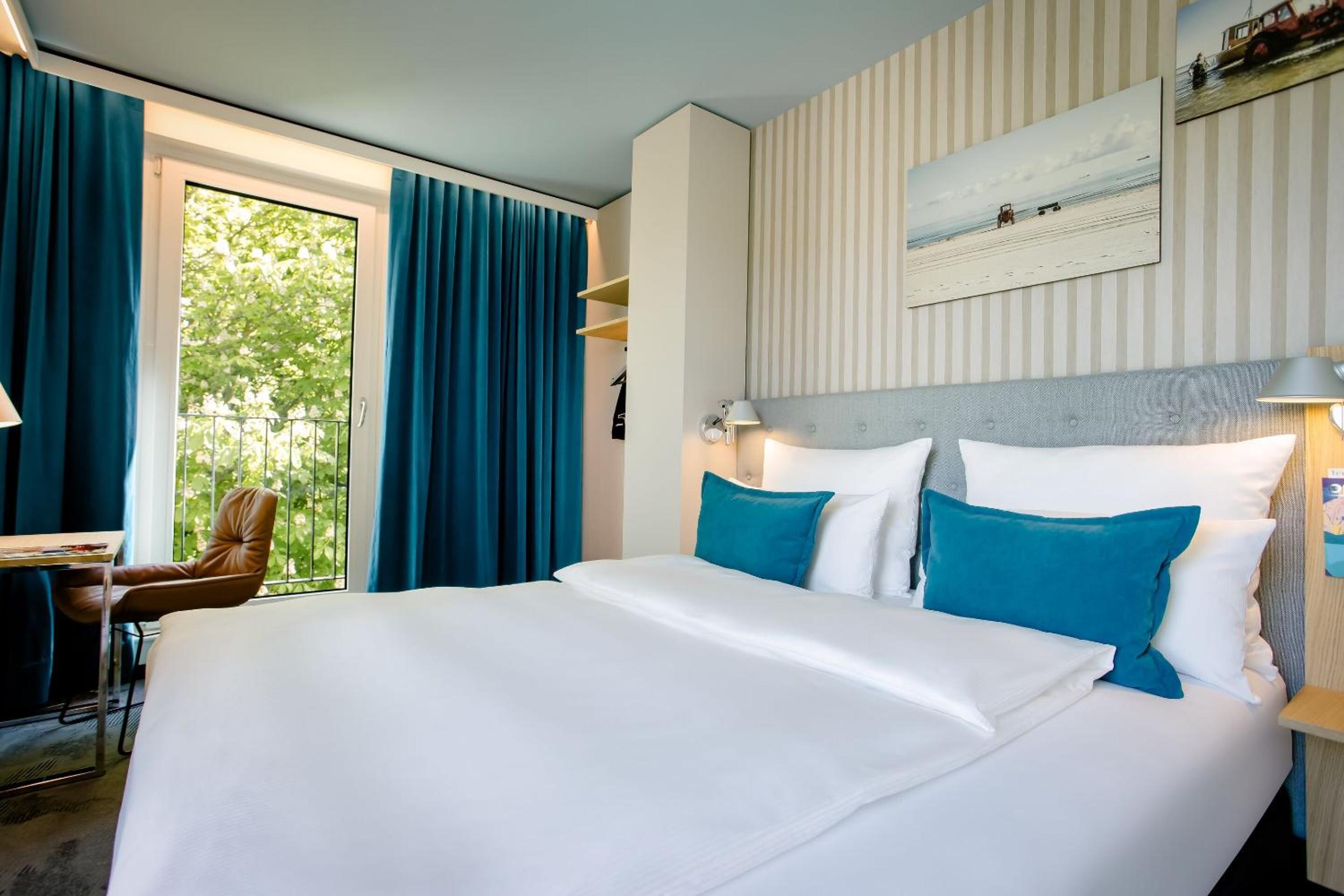 Room with King Size bed photo 1