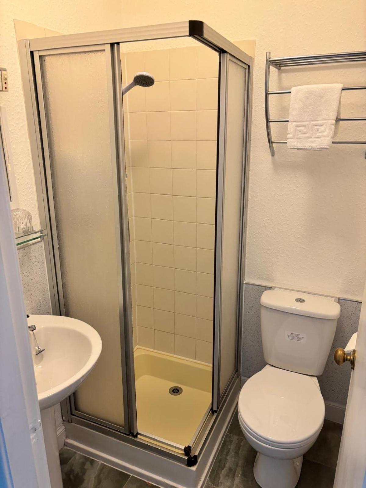 Single Room photo 3
