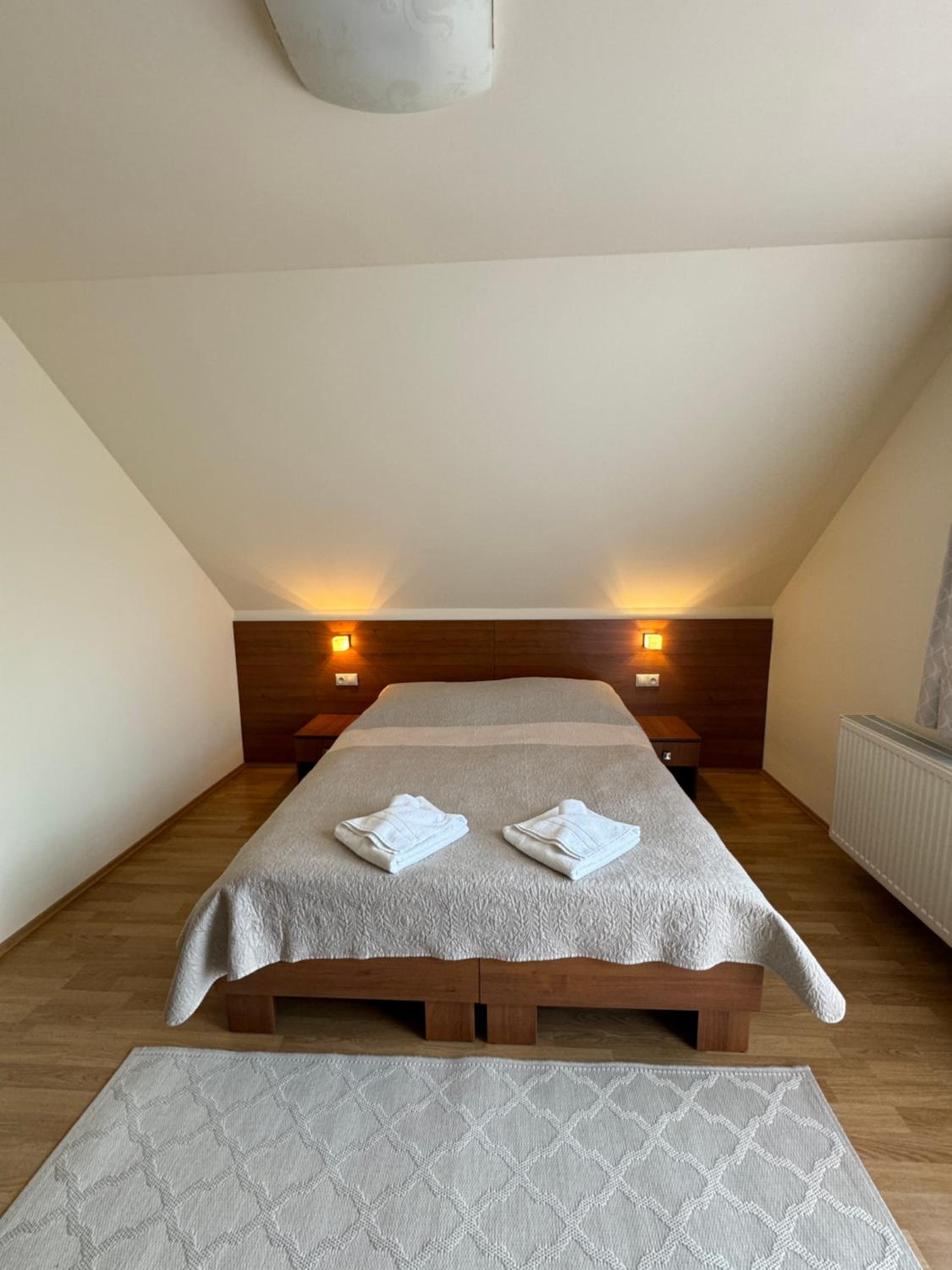 Two-Bedroom Apartment - Duplex photo 3