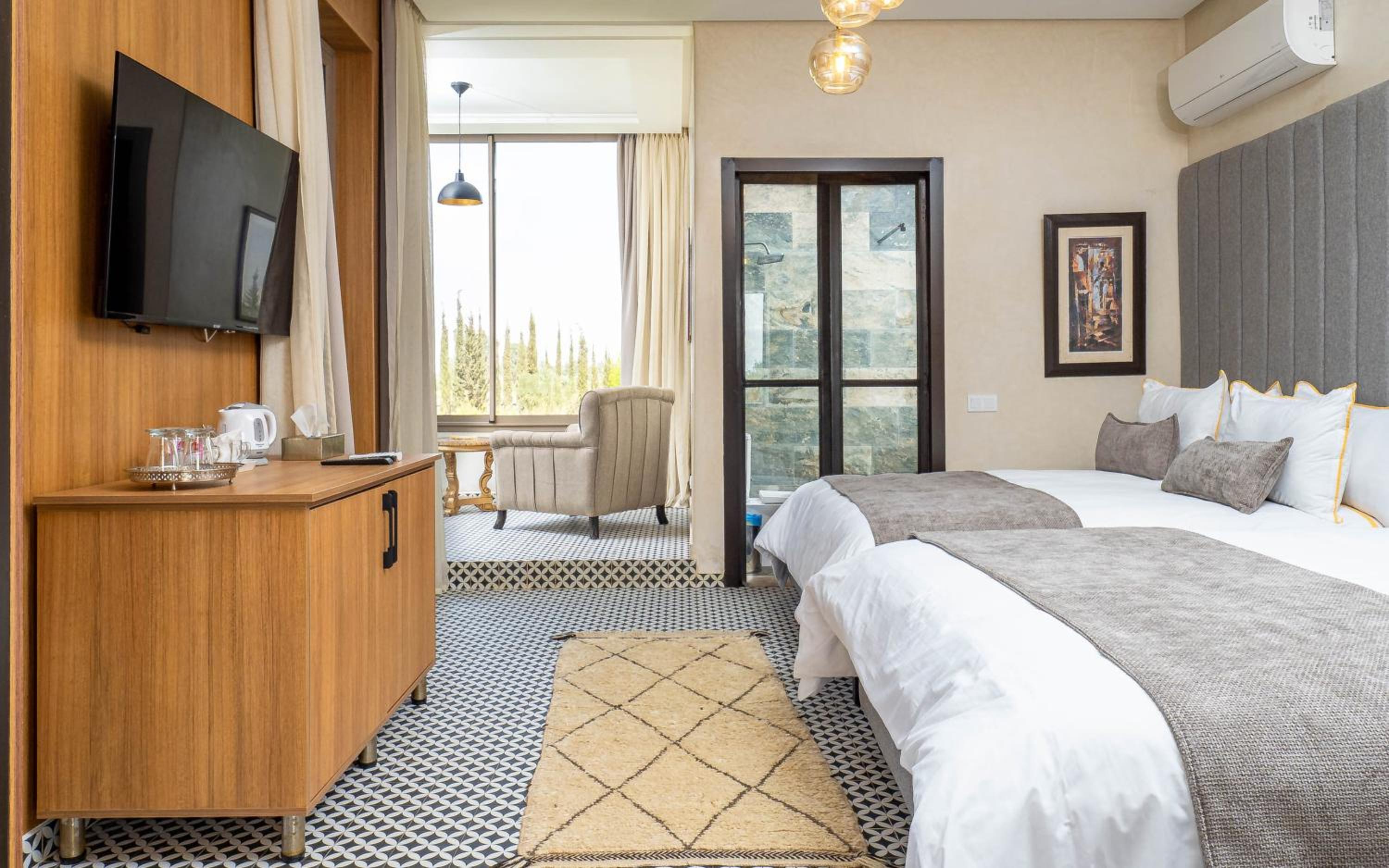 Deluxe Junior Suite - Photo 27