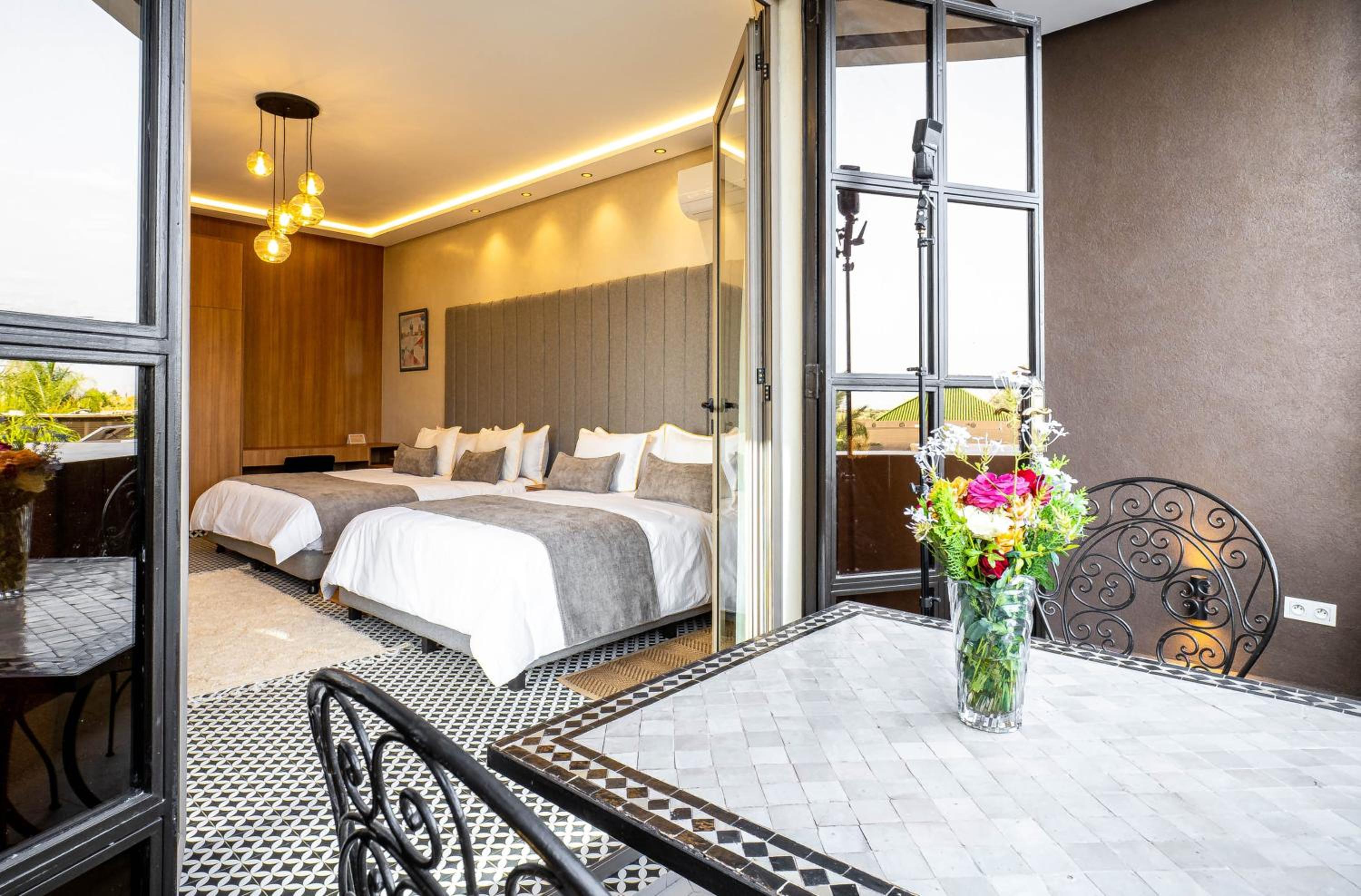 Deluxe Junior Suite - Photo 3