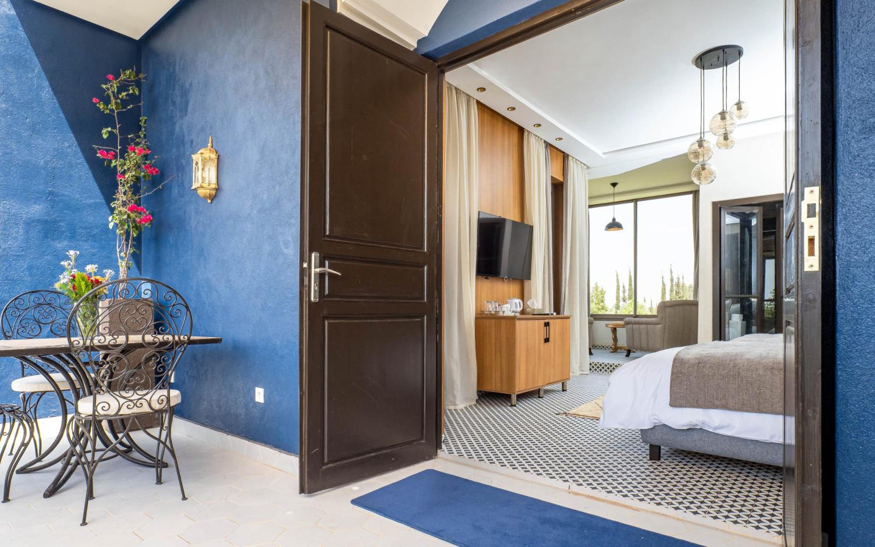 Deluxe Junior Suite - Photo 7