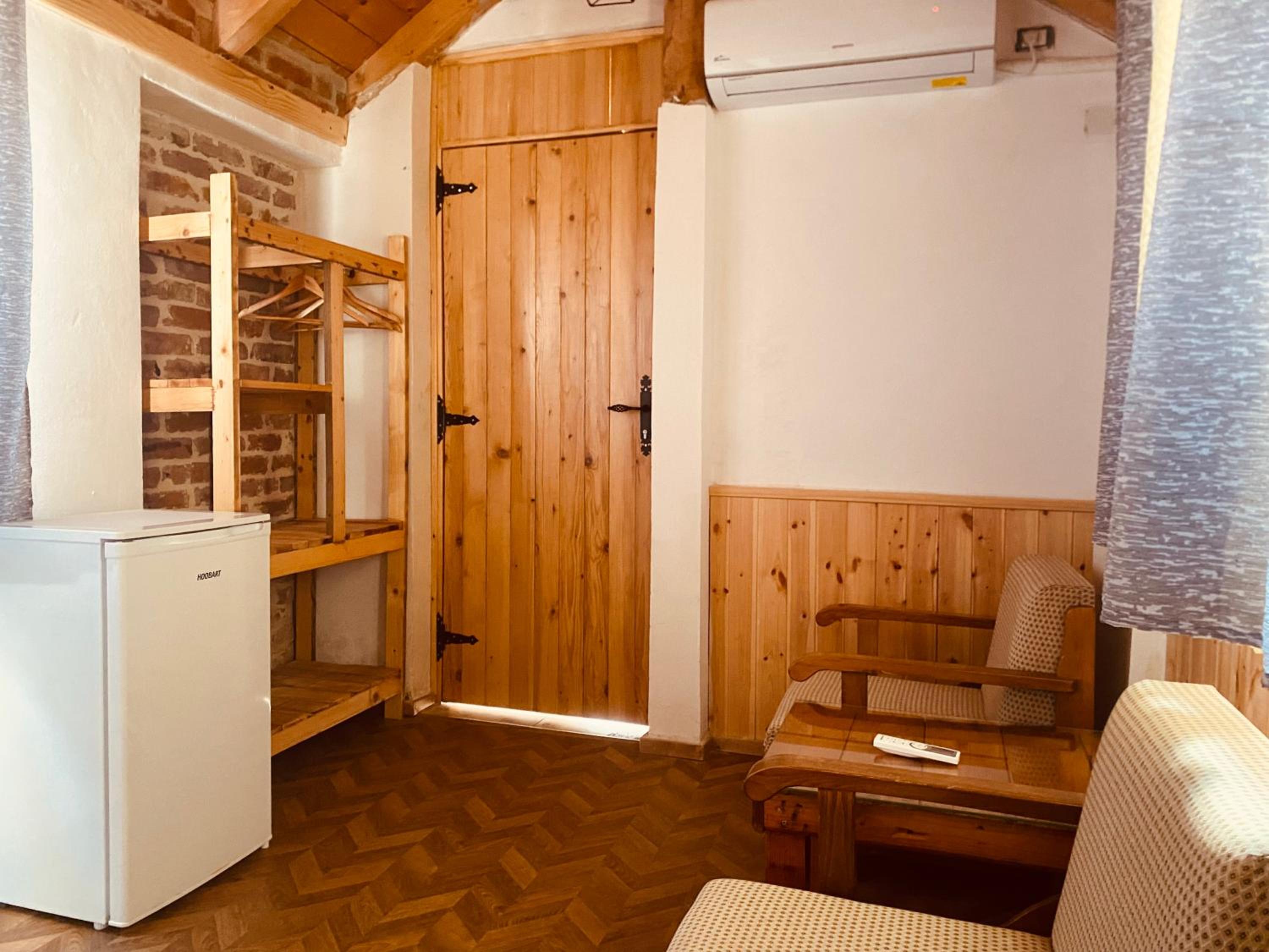 Deluxe Double or Twin Room with City View
