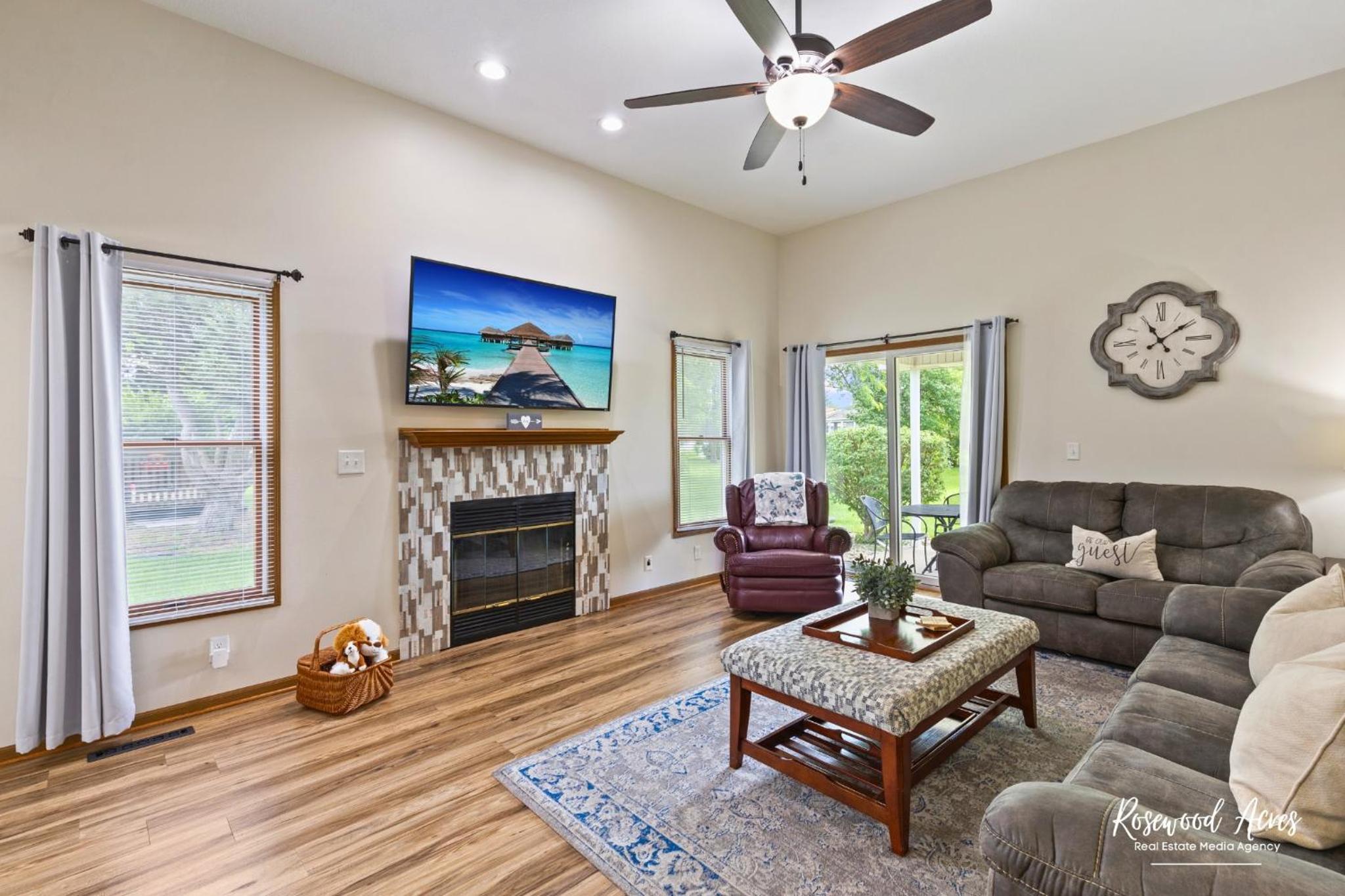 Family Room photo 1