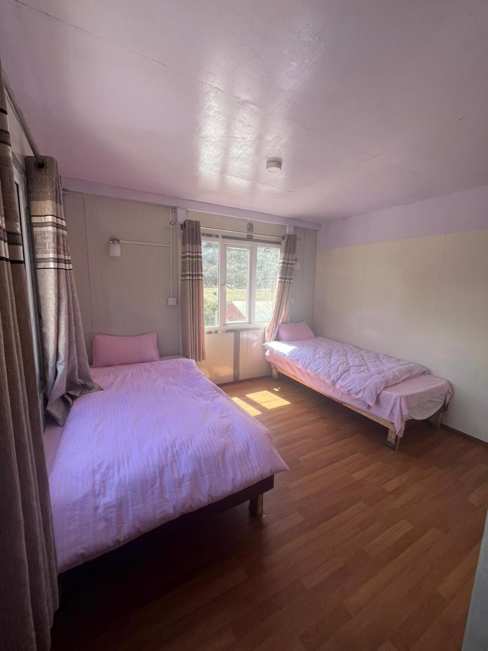 Twin Room With Private Bathroom photo 3