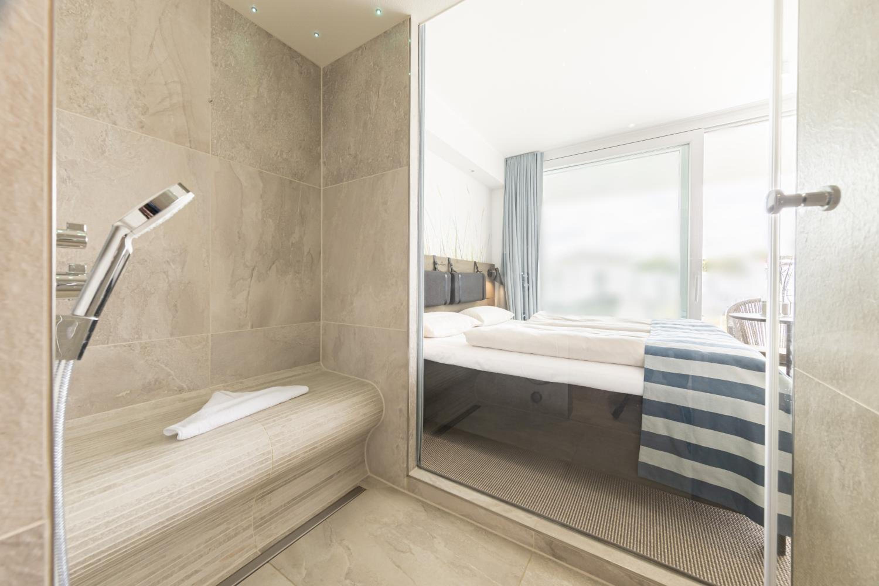 Comfort Double Room with Balcony photo 2
