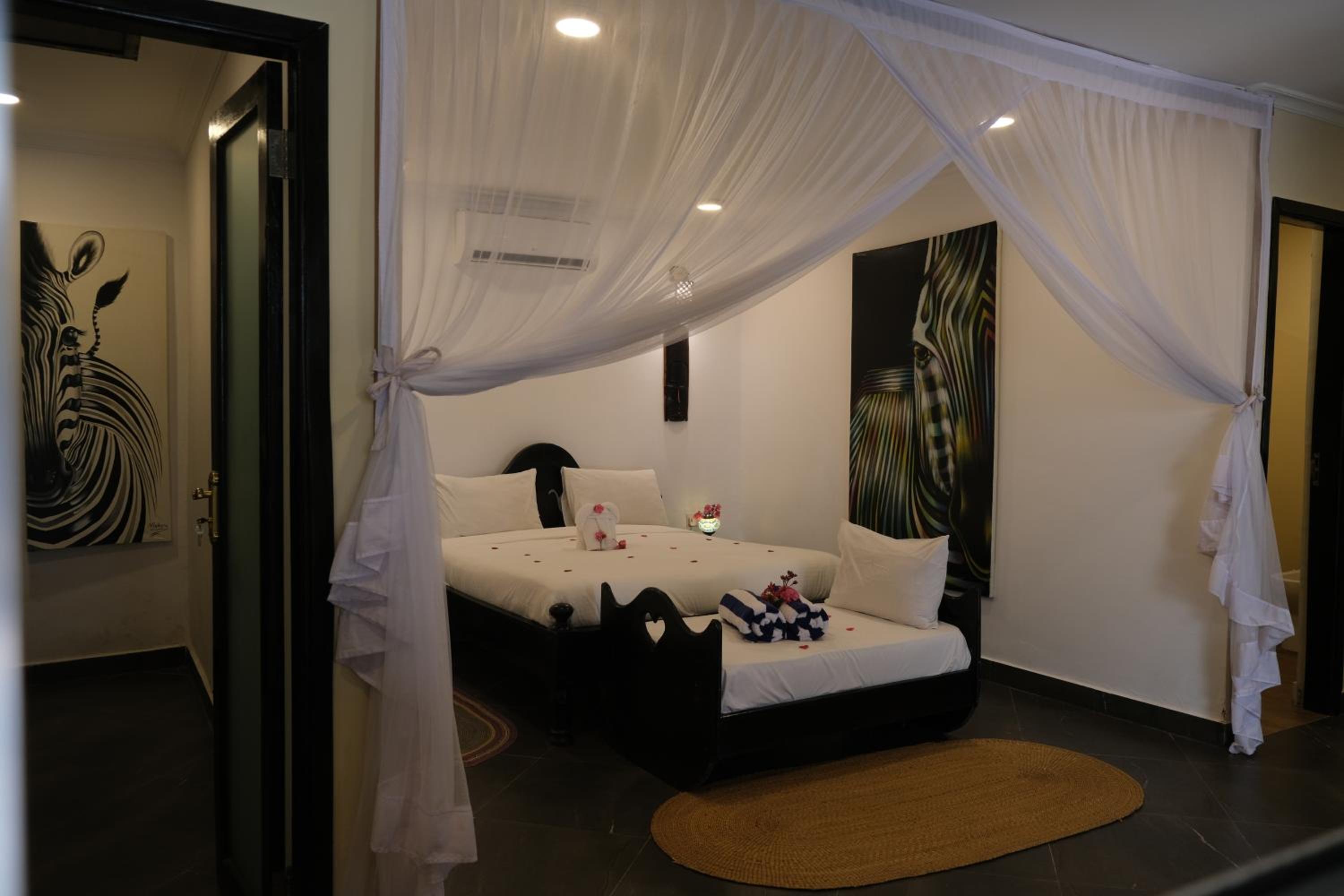 Junior Suite with Garden View - Photo 2