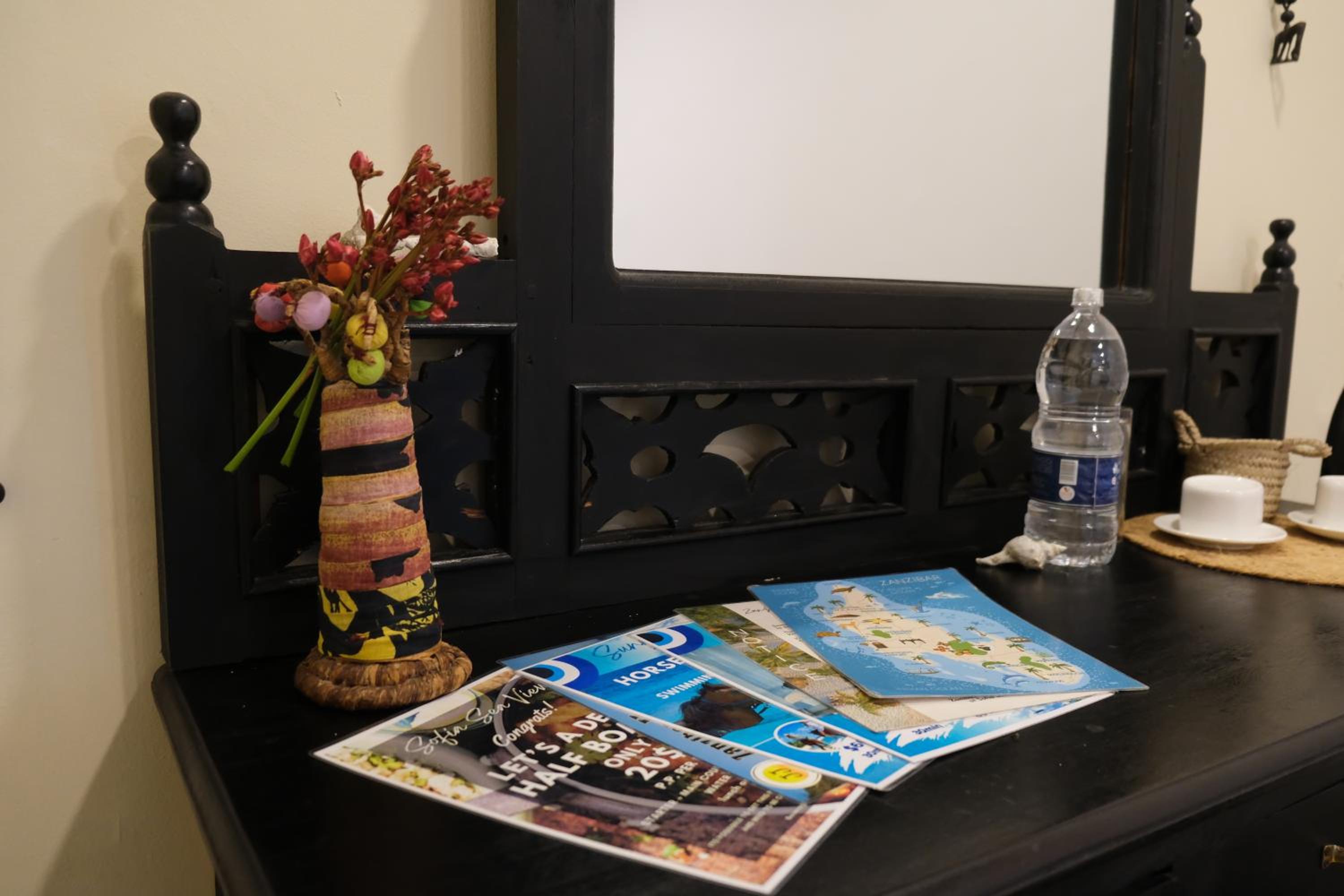 Junior Suite with Garden View - Photo 8