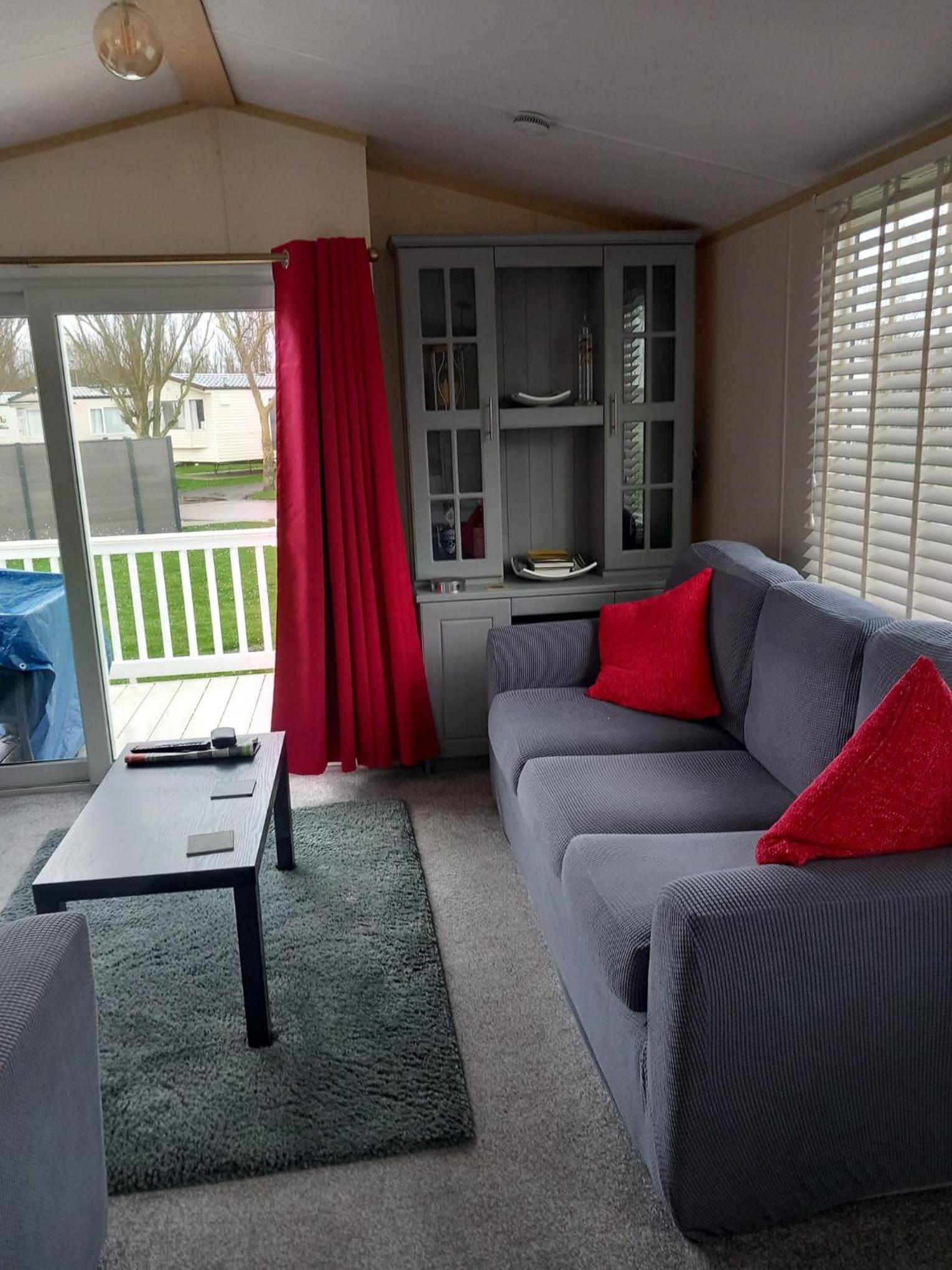 Mobile Home photo 1