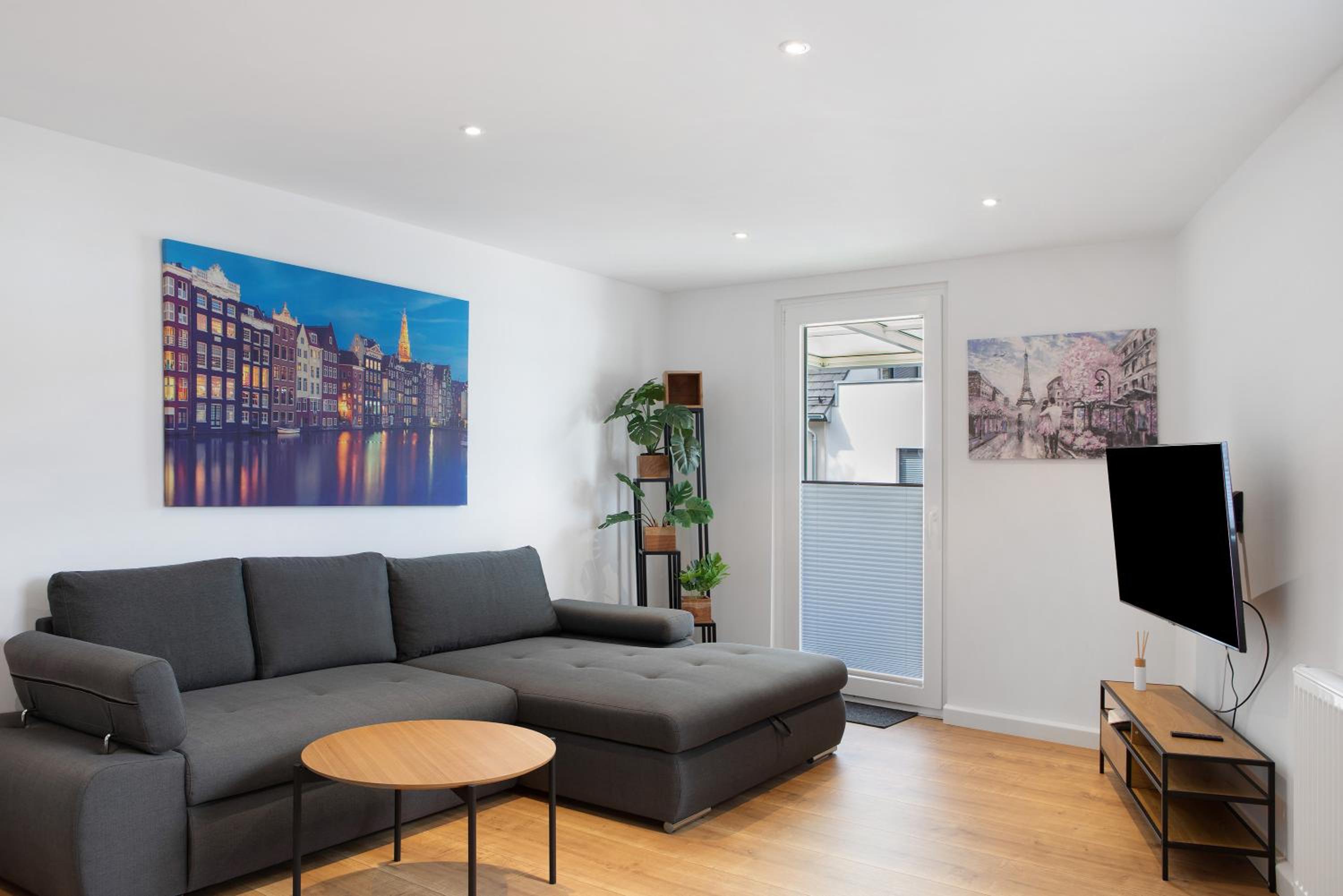 Superior One-Bedroom Apartment with Balcony photo 1