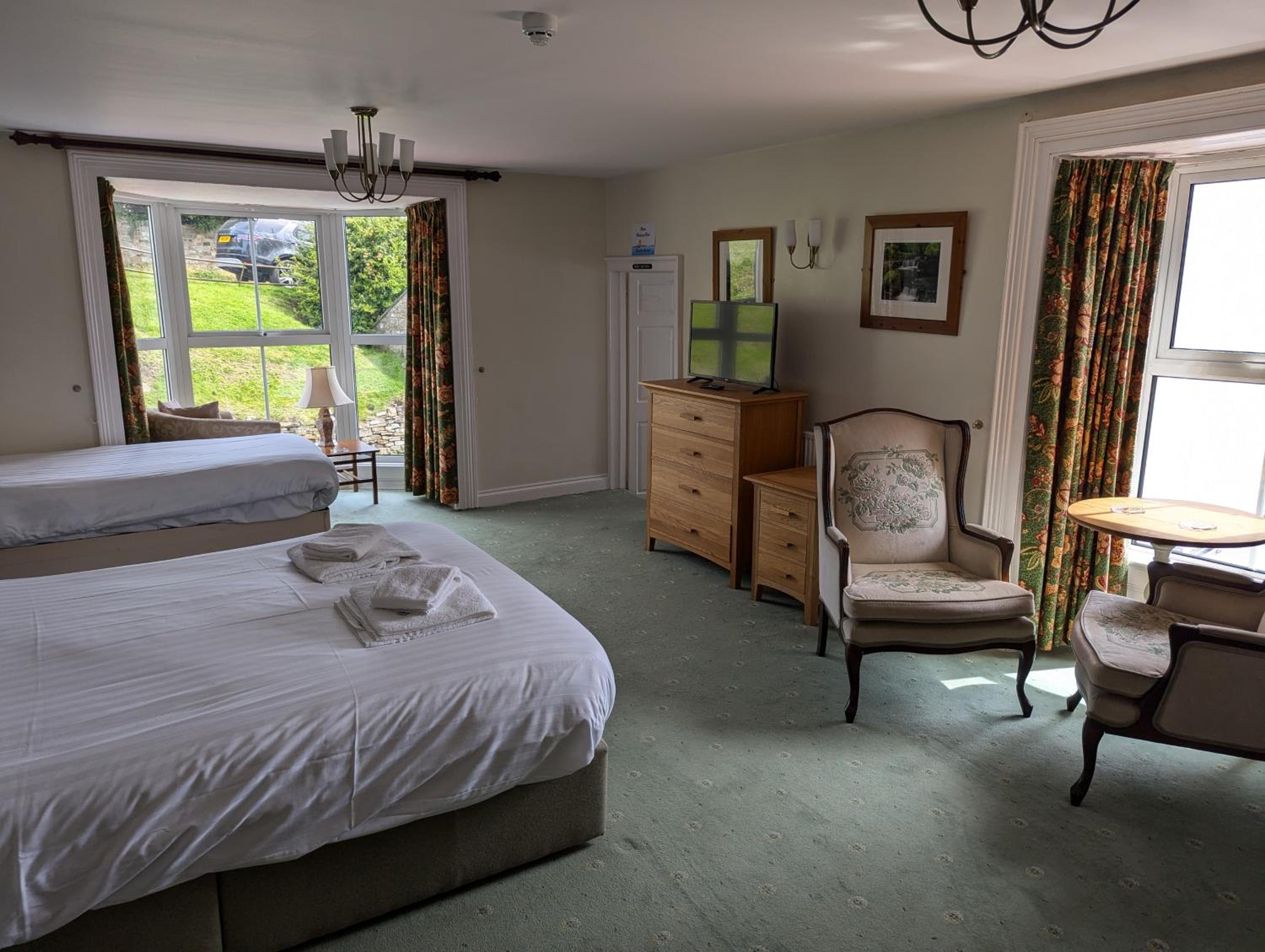 Deluxe Double or Twin Room