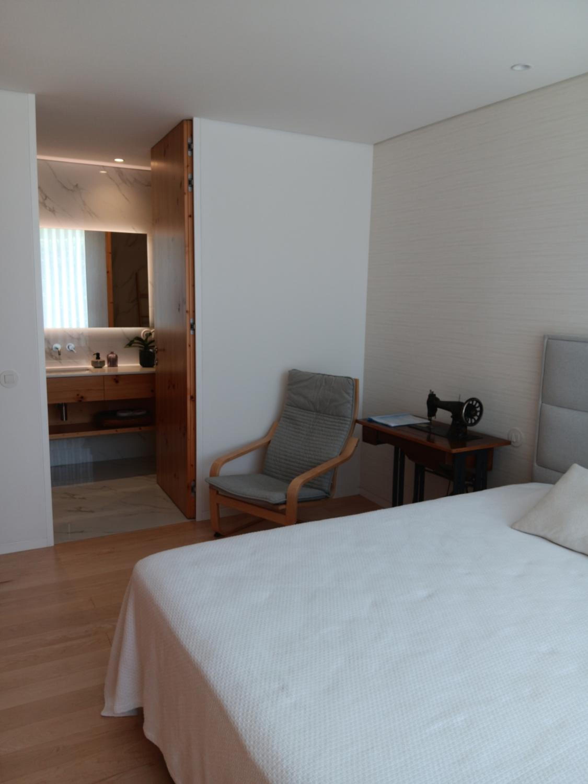 Double Room with Private Bathroom photo 3