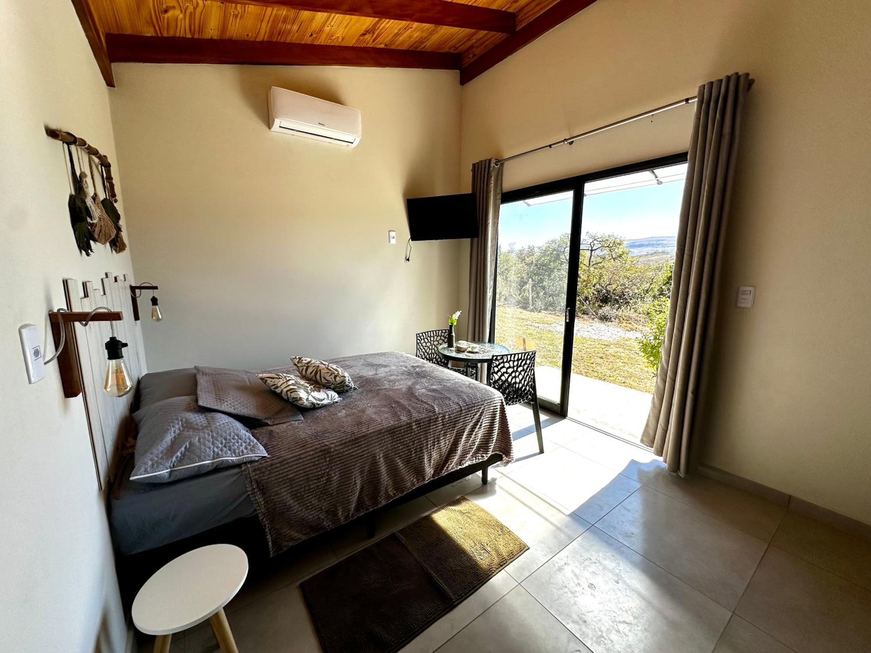 One-Bedroom House photo 1