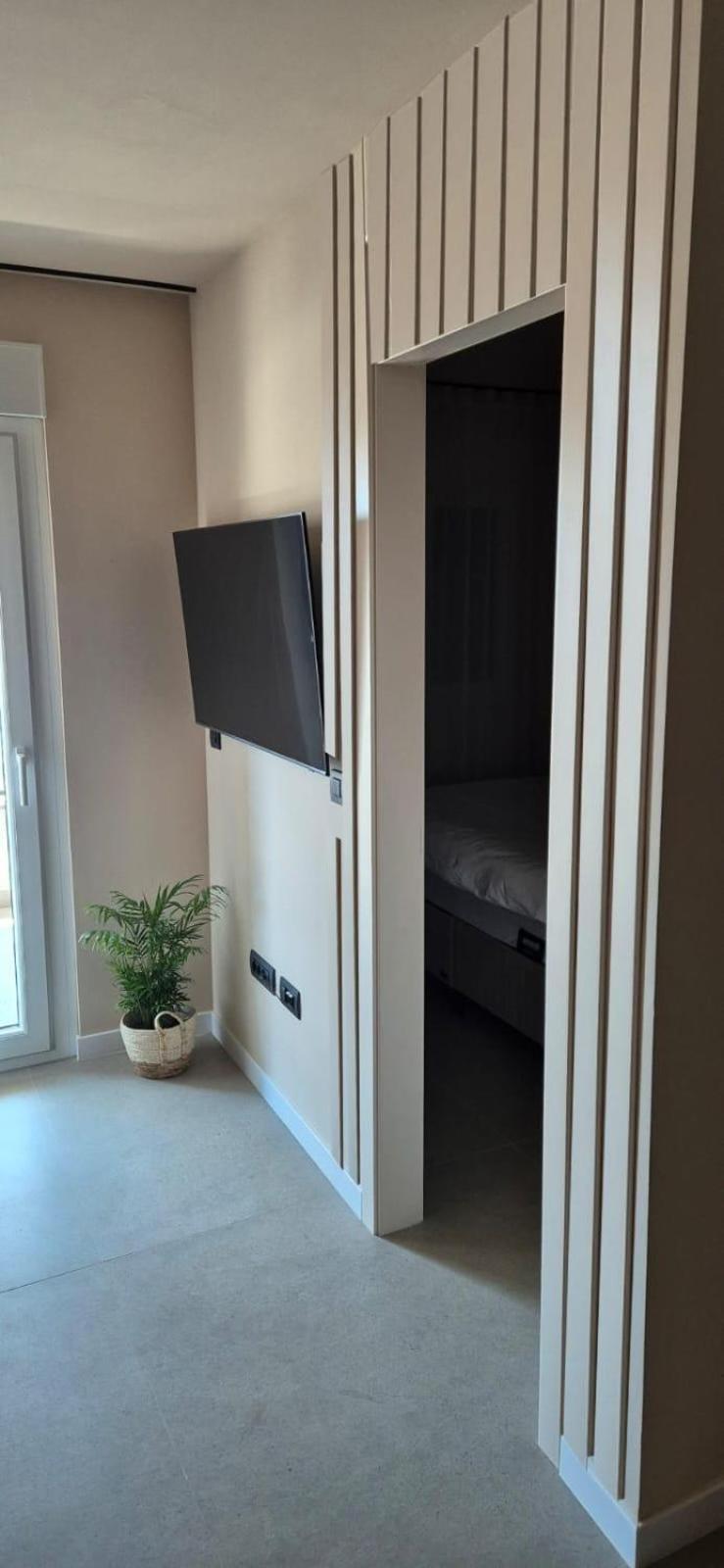One Bedroom Apartment