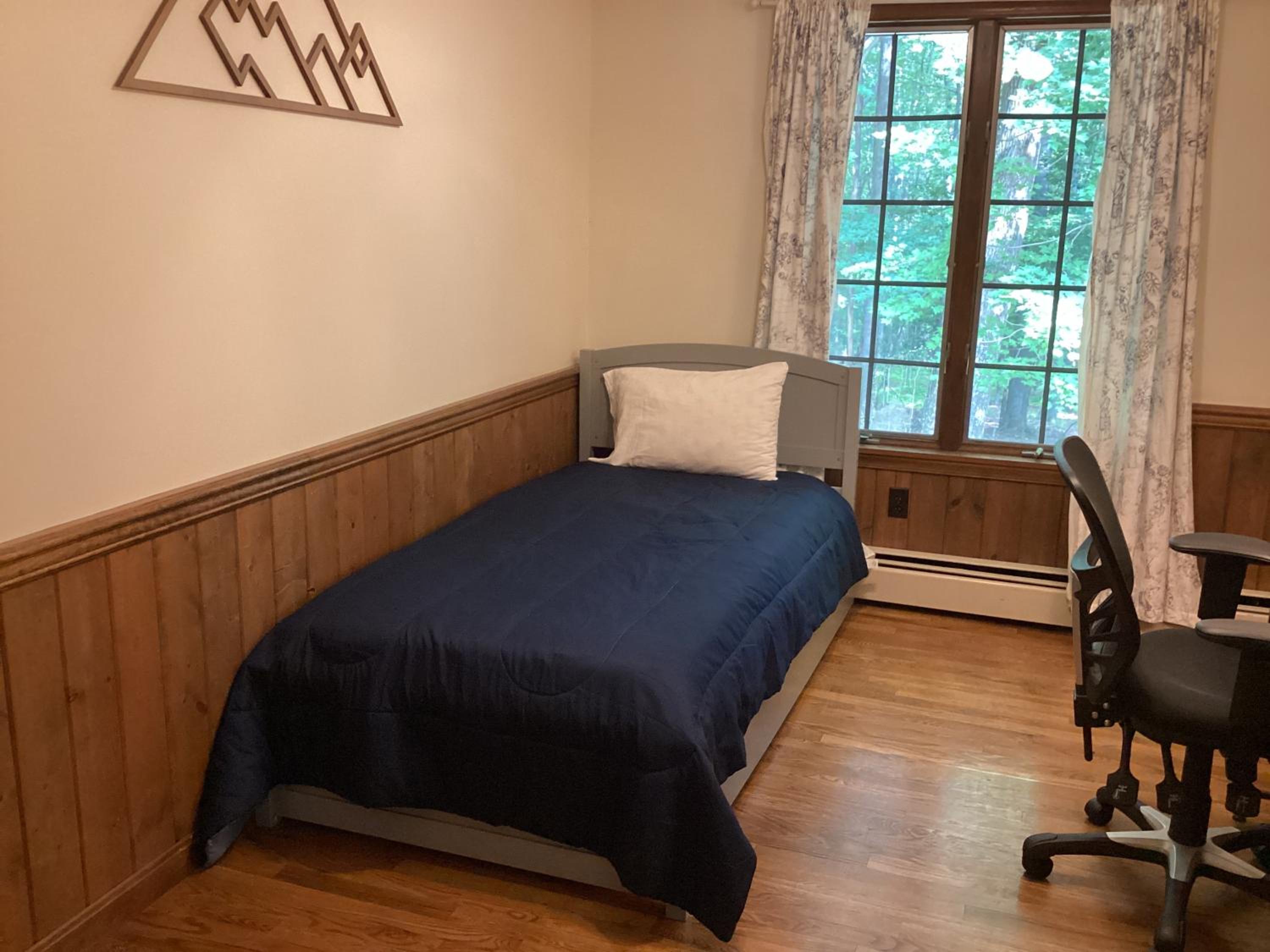 Three-Bedroom House photo 1