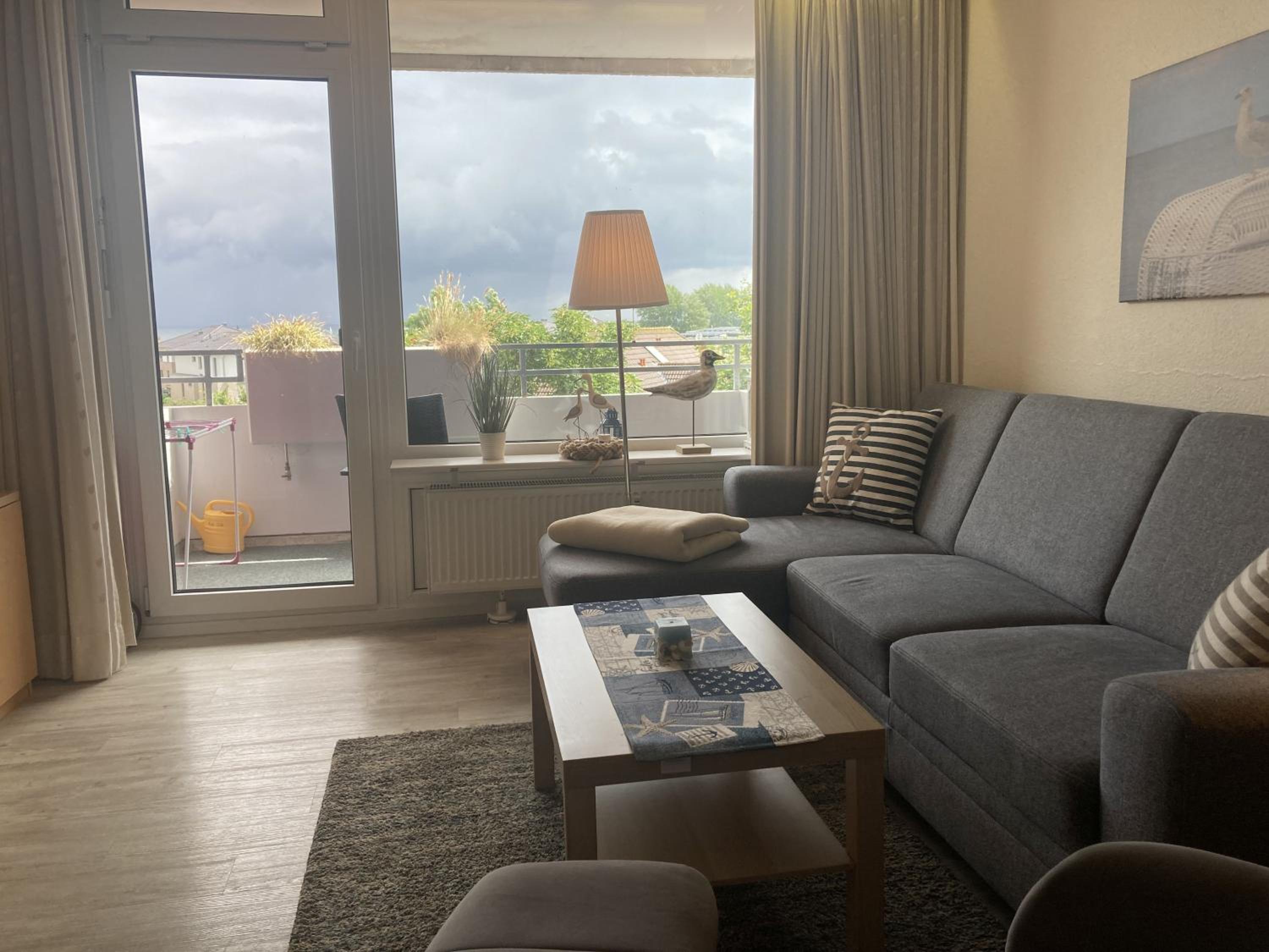 Apartment with Balcony photo 1
