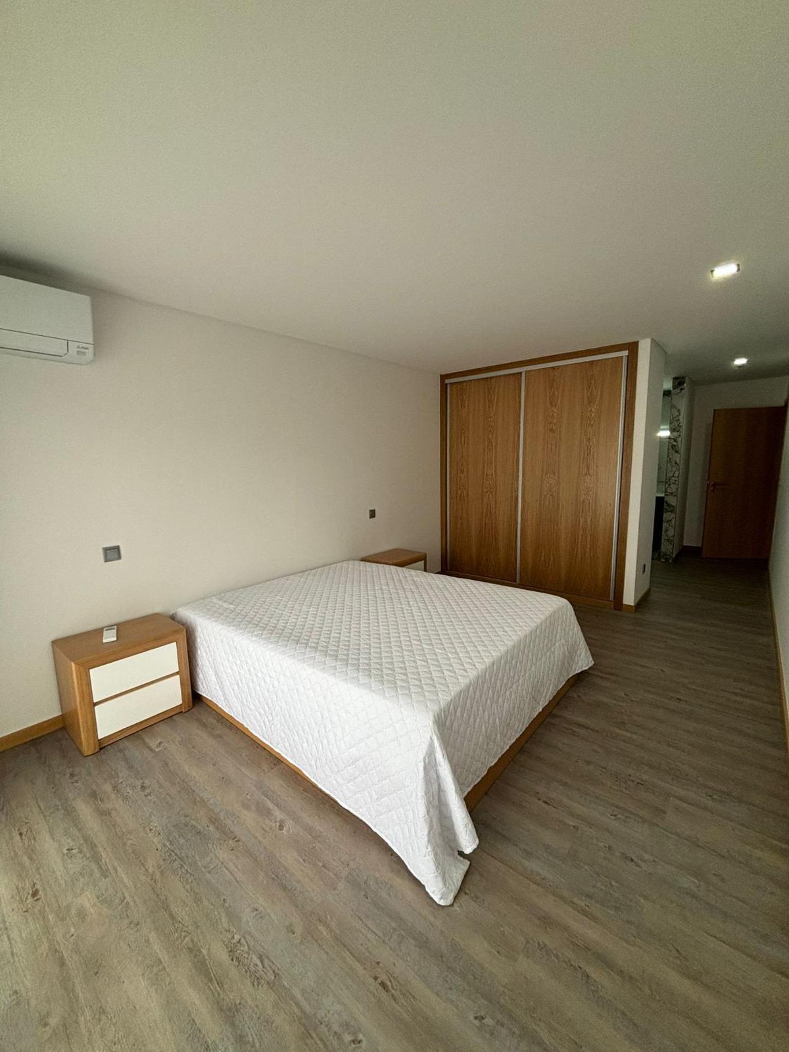 Three-Bedroom House photo 3