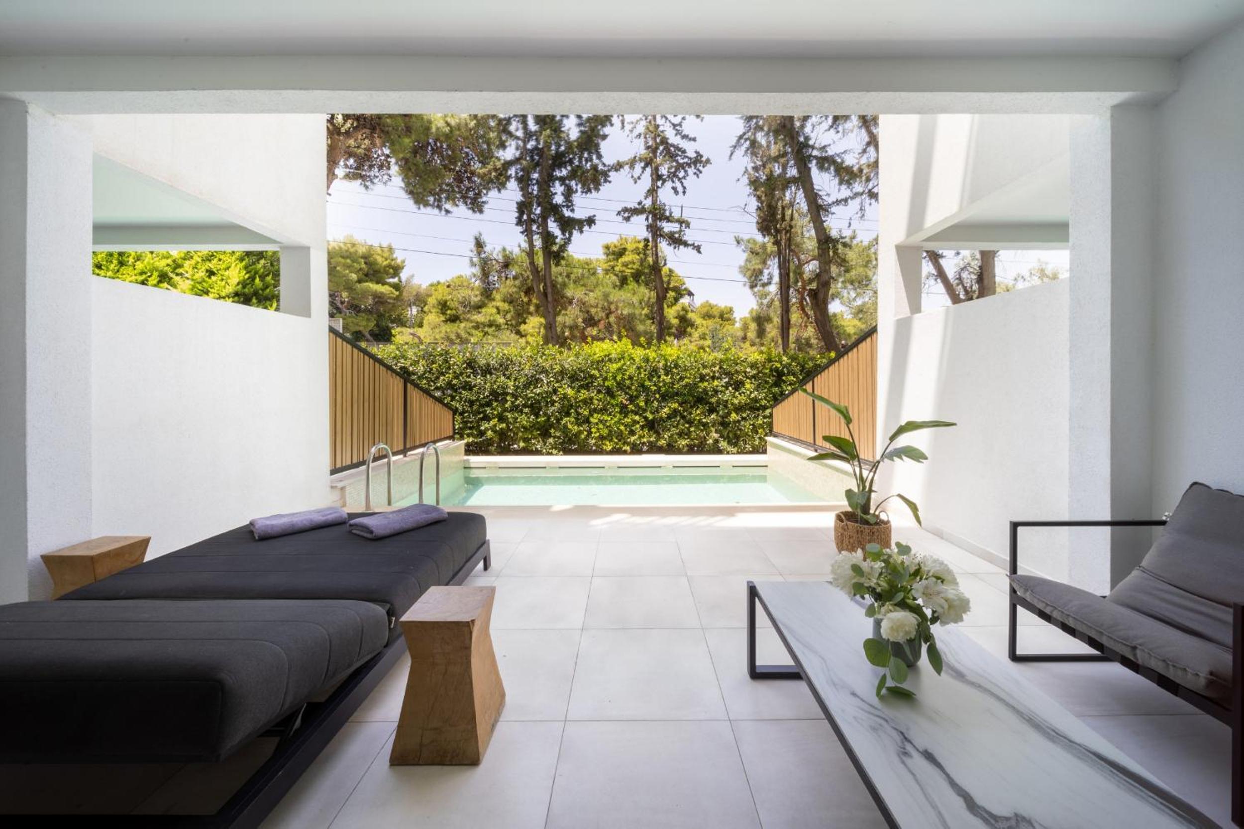 Deluxe Suite with Private Pool photo 2