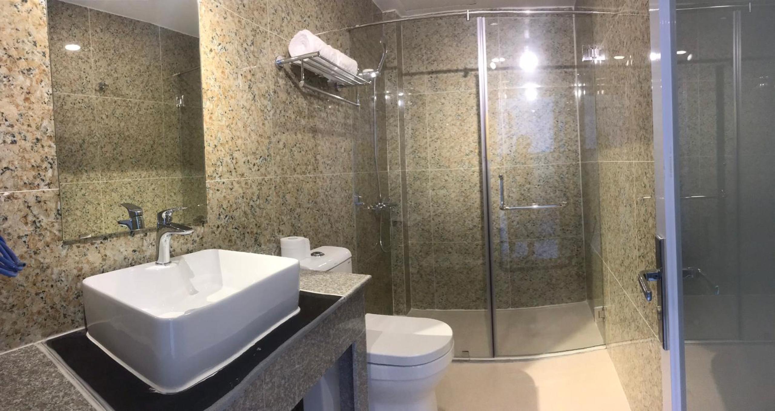 Deluxe Queen Room photo 3