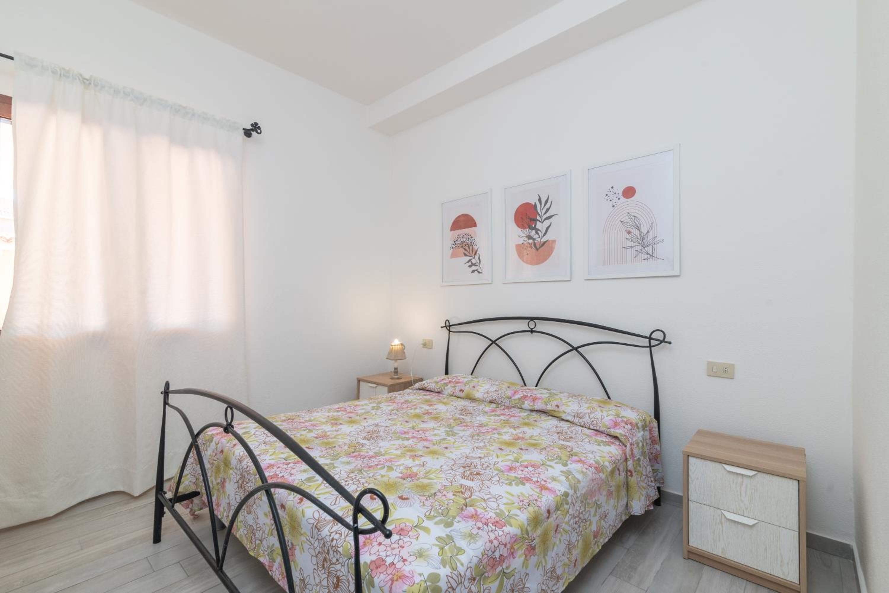 One-Bedroom House photo 1