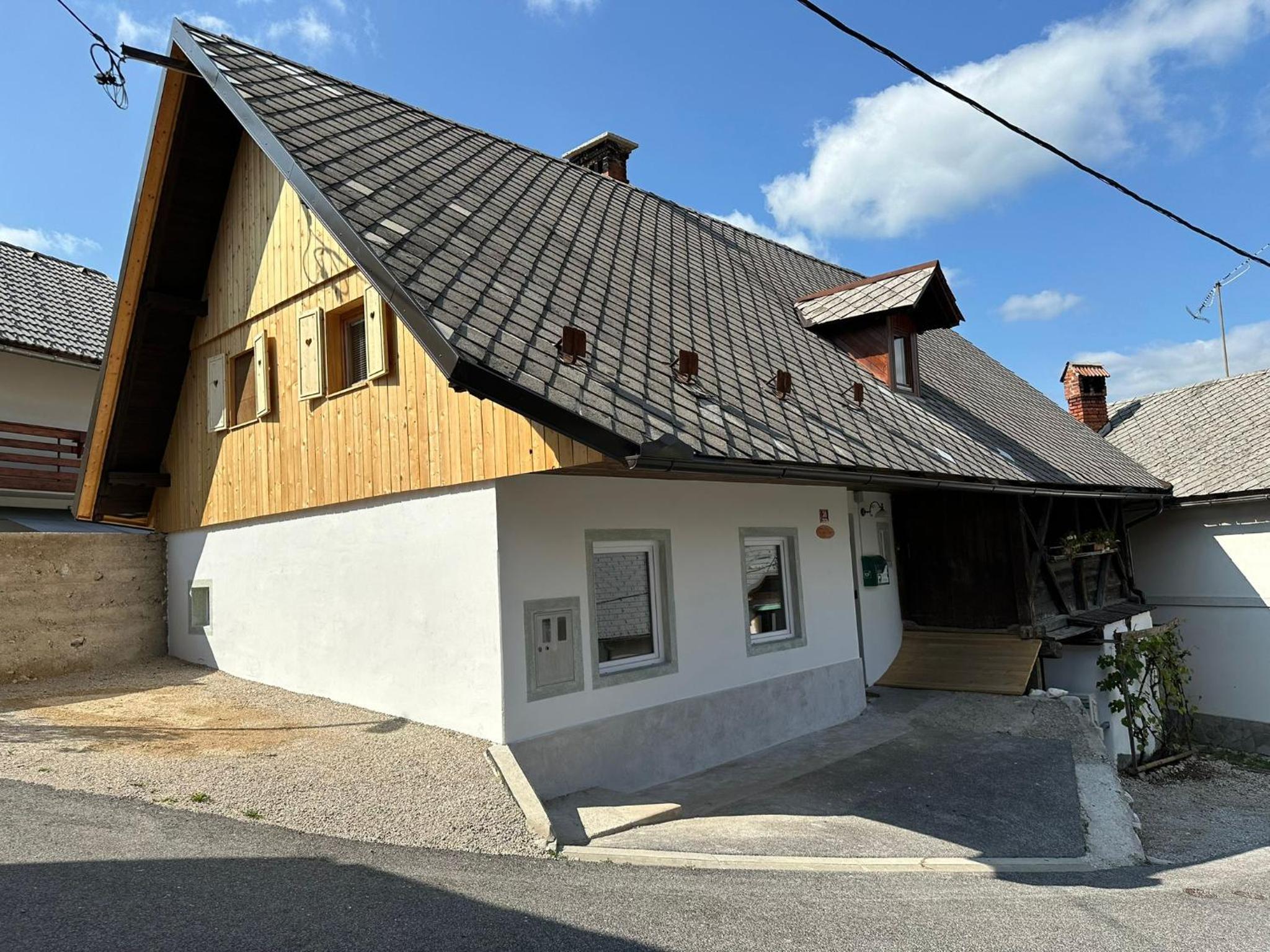 Three-Bedroom House photo 1