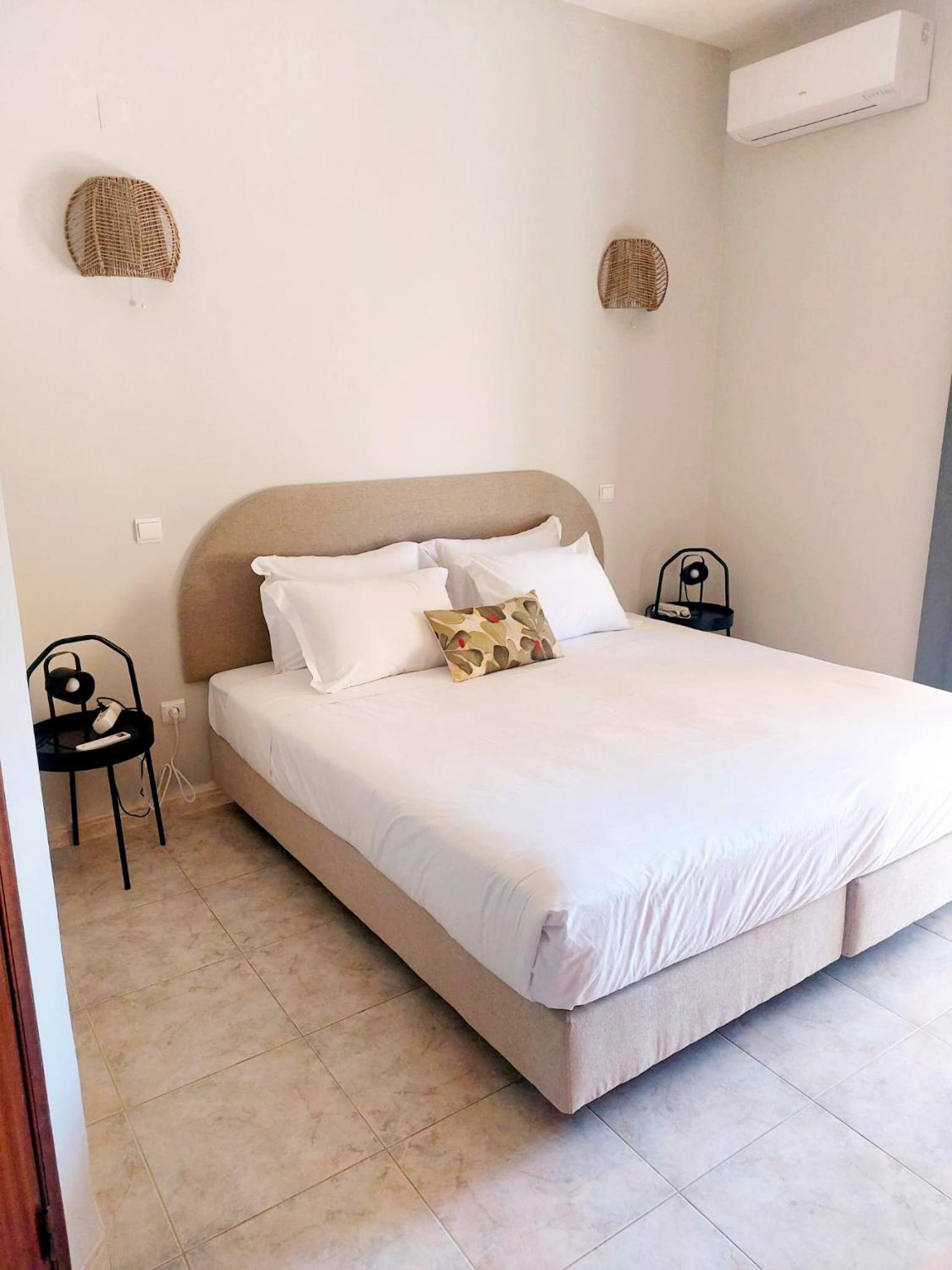 Three-Bedroom Apartment - Photo 1