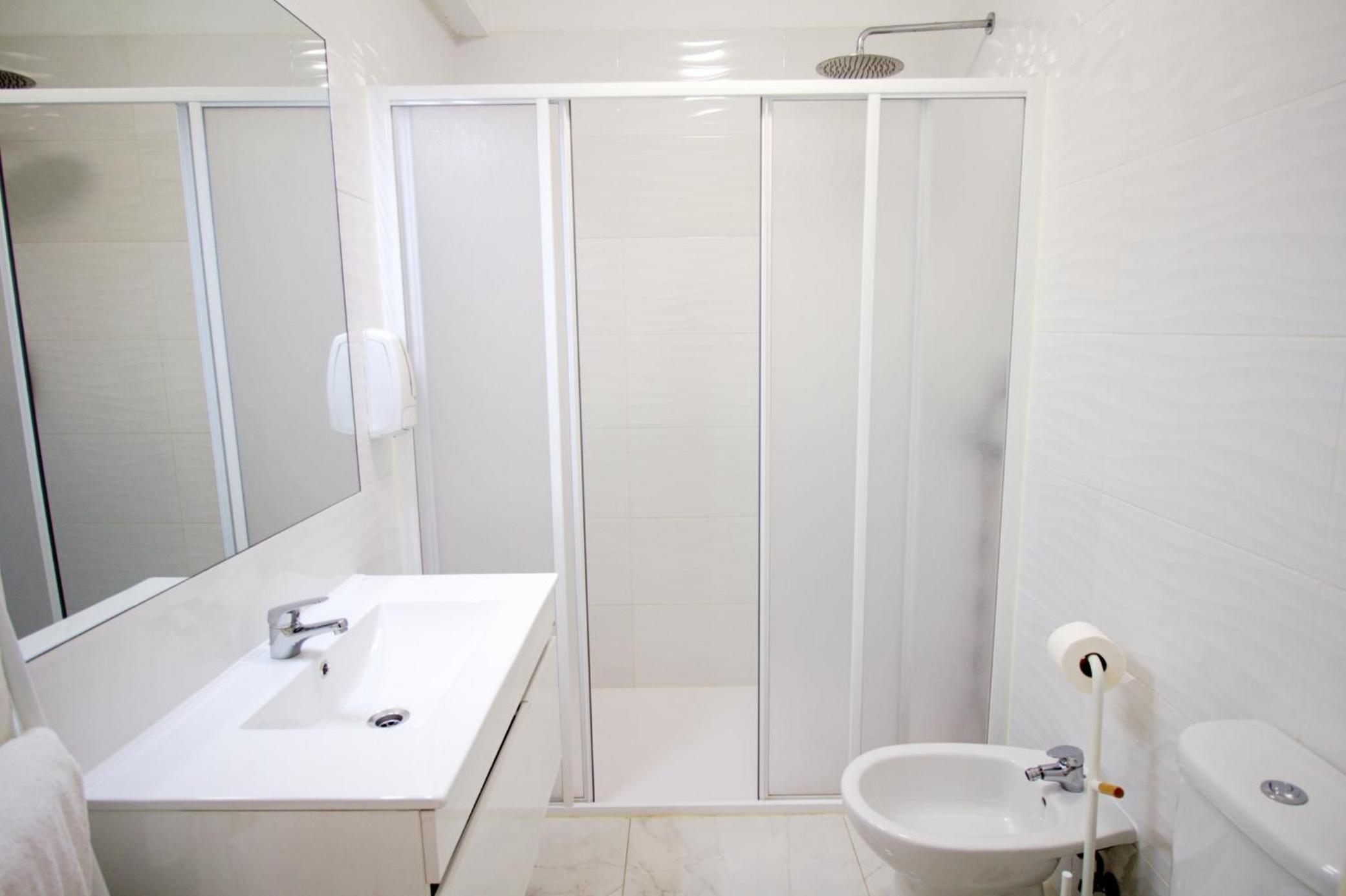 Two-Bedroom Apartment - Photo 3