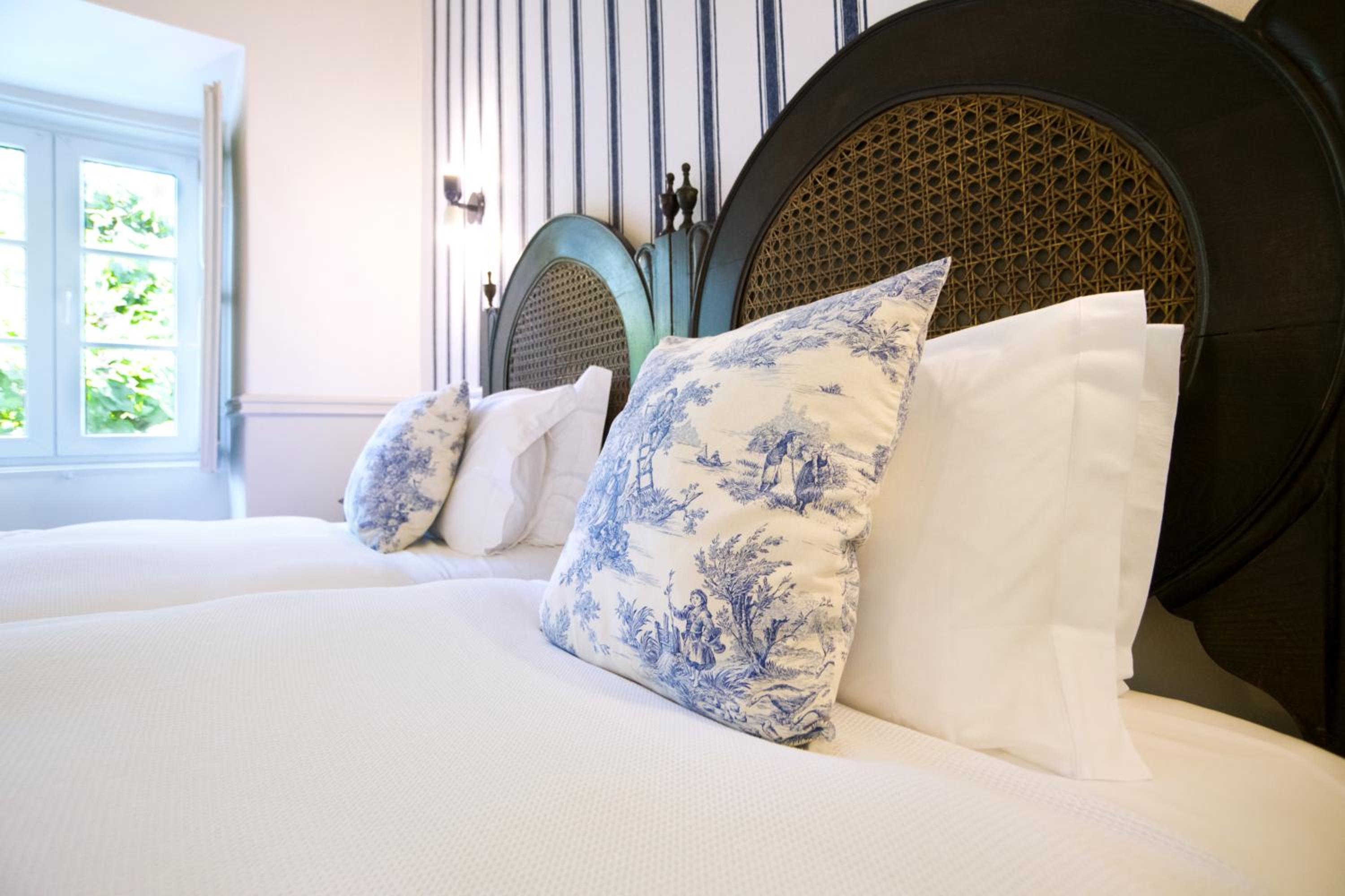 Classic Double or Twin Room - Photo 11