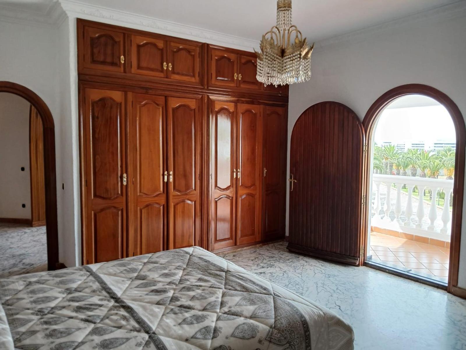 Villa photo 1