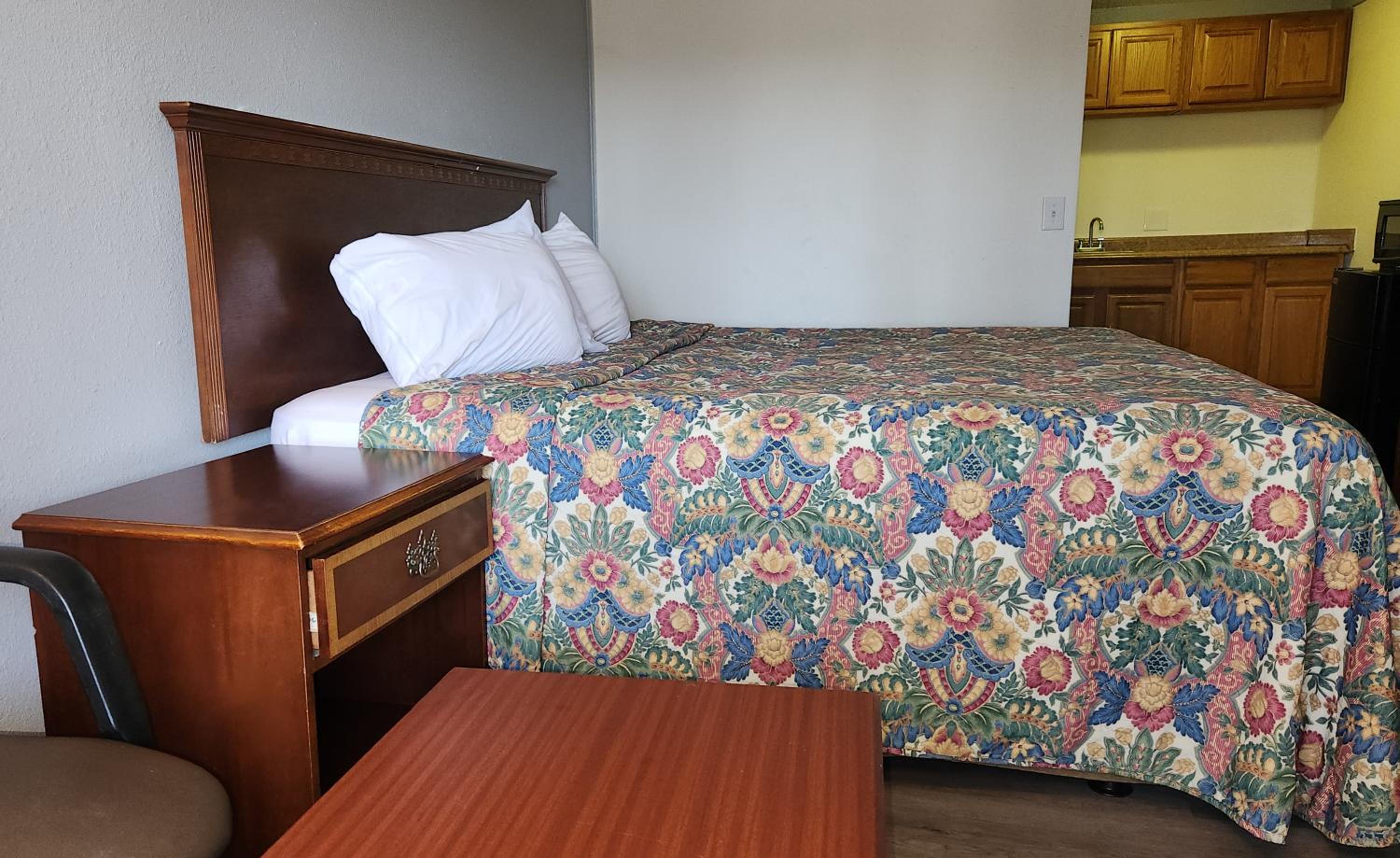 King Room - Disability Access/Non-Smoking - Photo 1