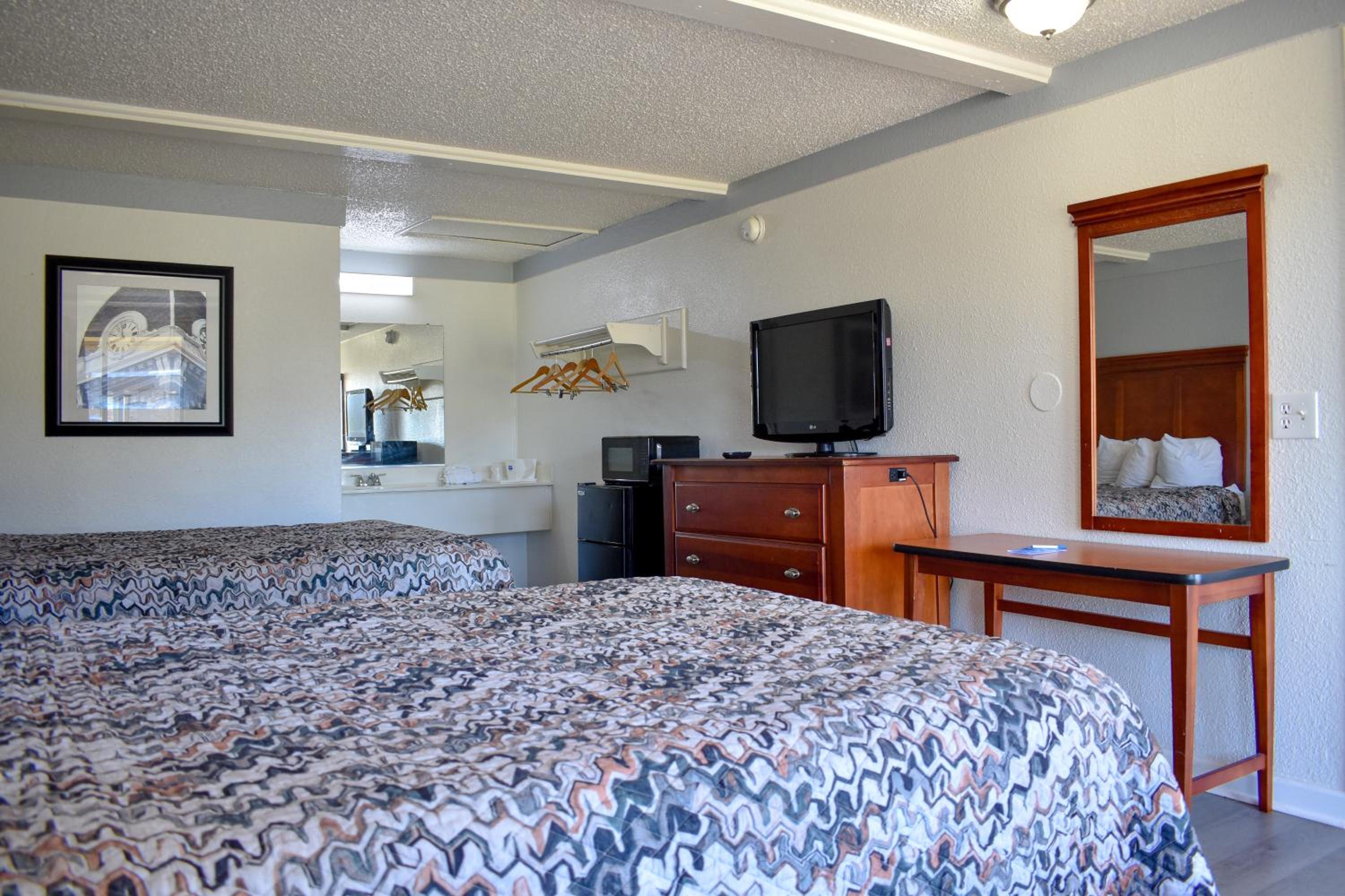 Non-Smoking Double Bed Room  - Photo 2