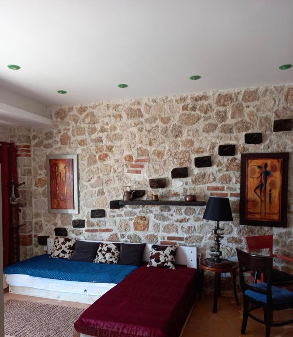 Deluxe One-Bedroom Apartment with Balcony and Sea View
