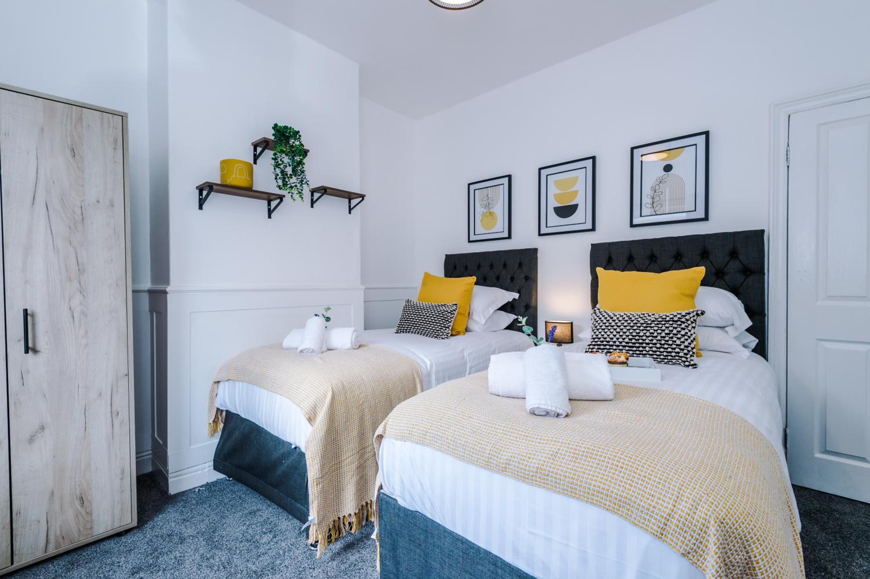 Two-Bedroom House photo 1