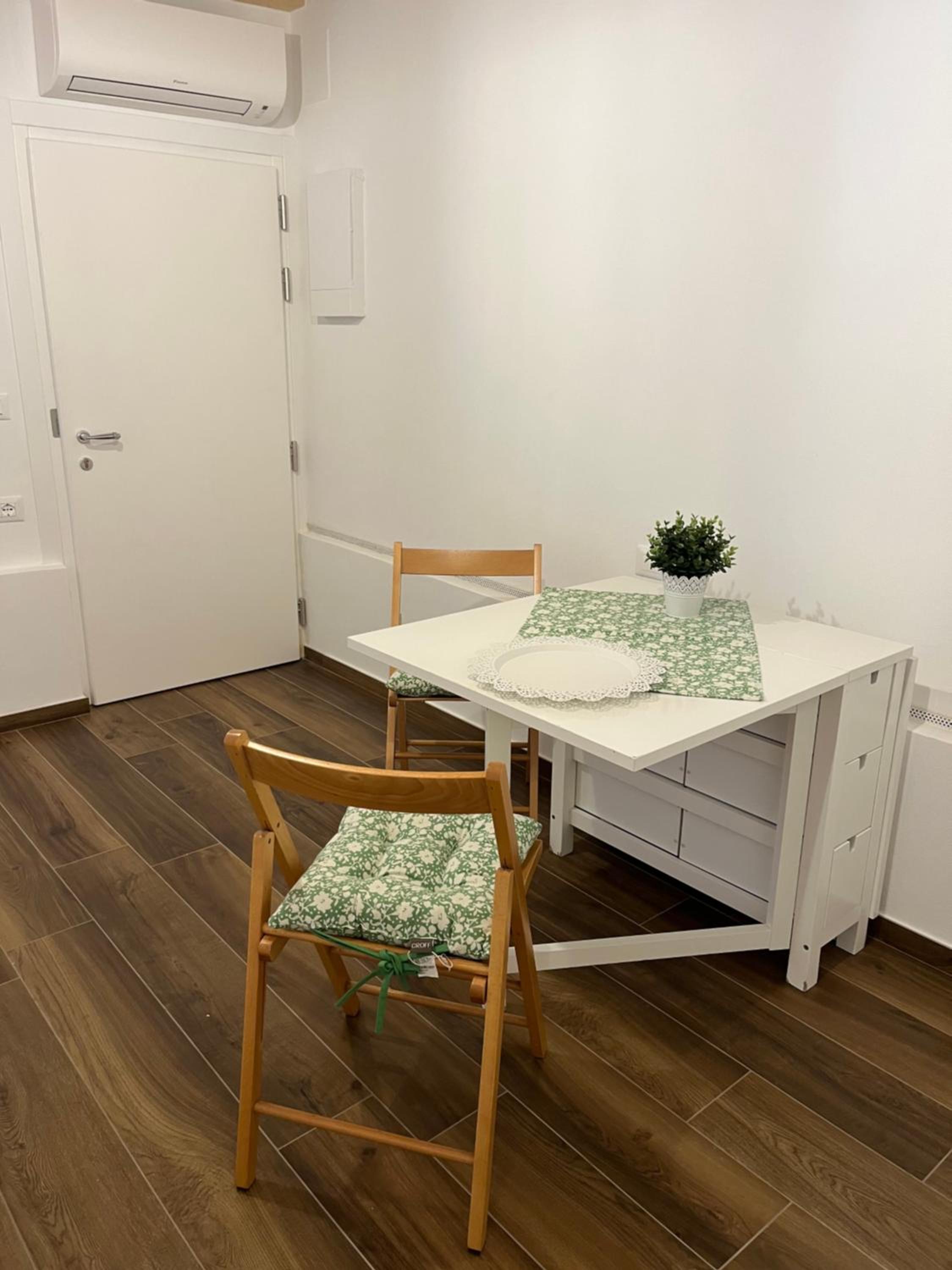 Two-Bedroom House photo 2