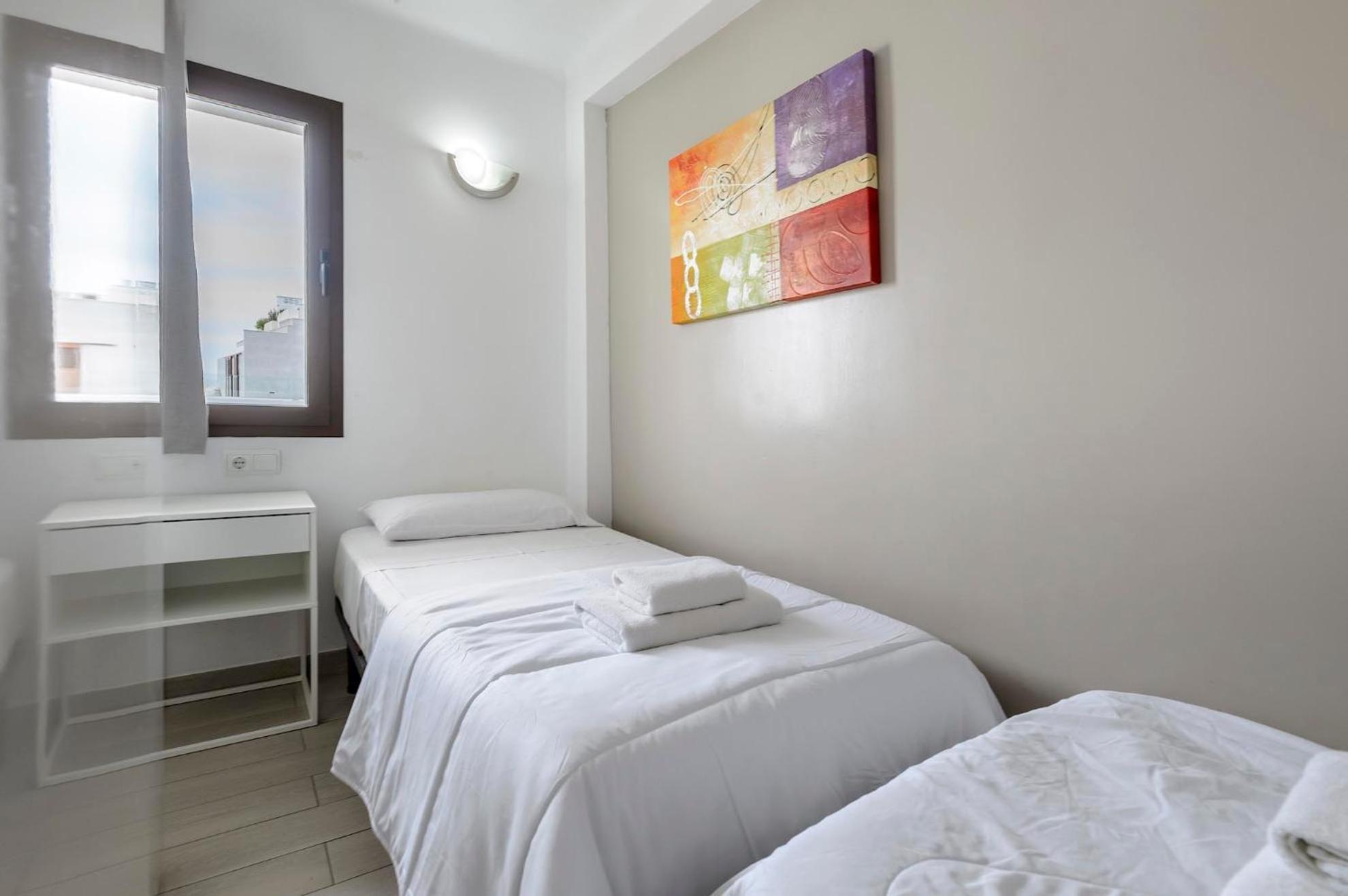 Apartment with Sea View - Photo 12