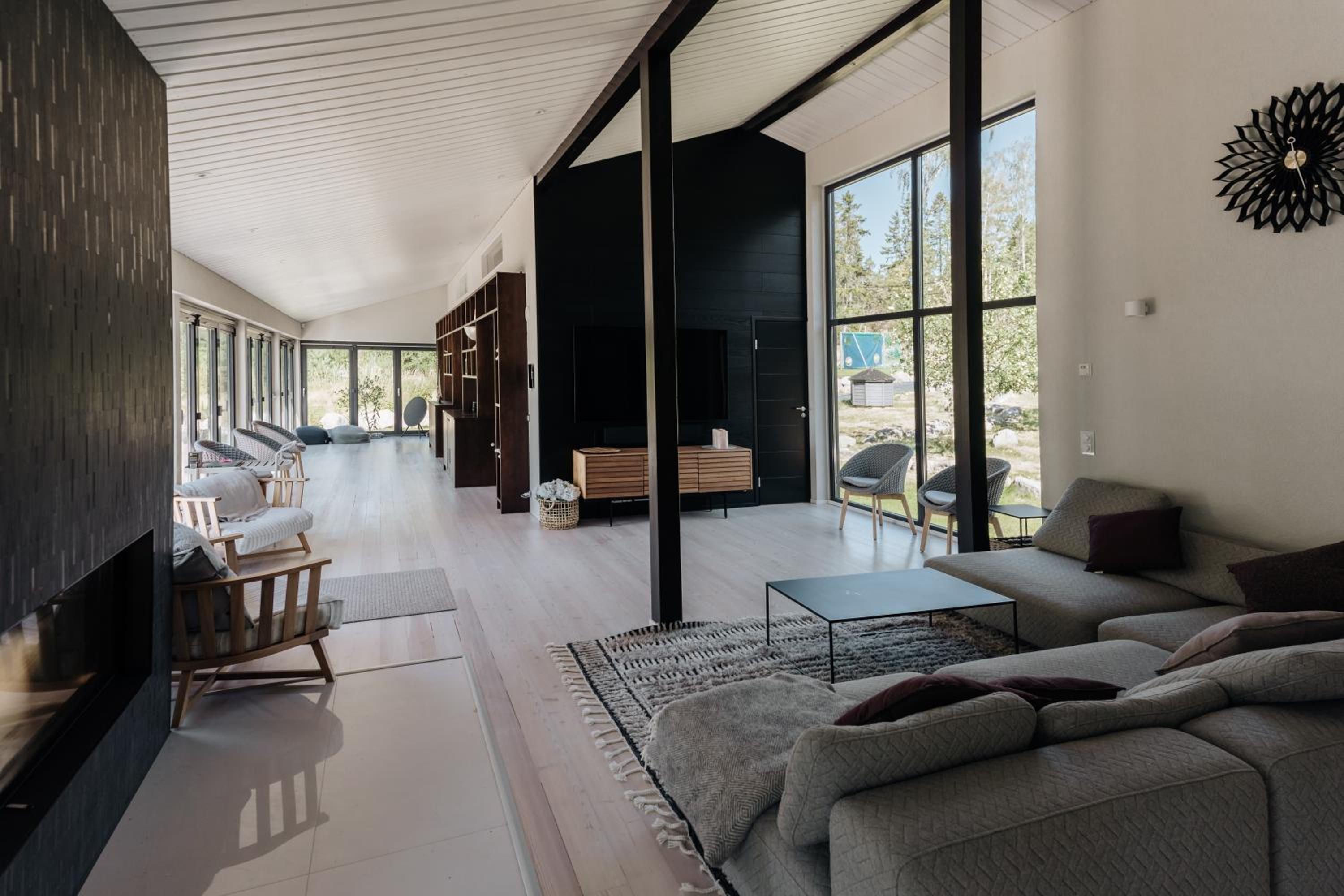 Villa photo 3