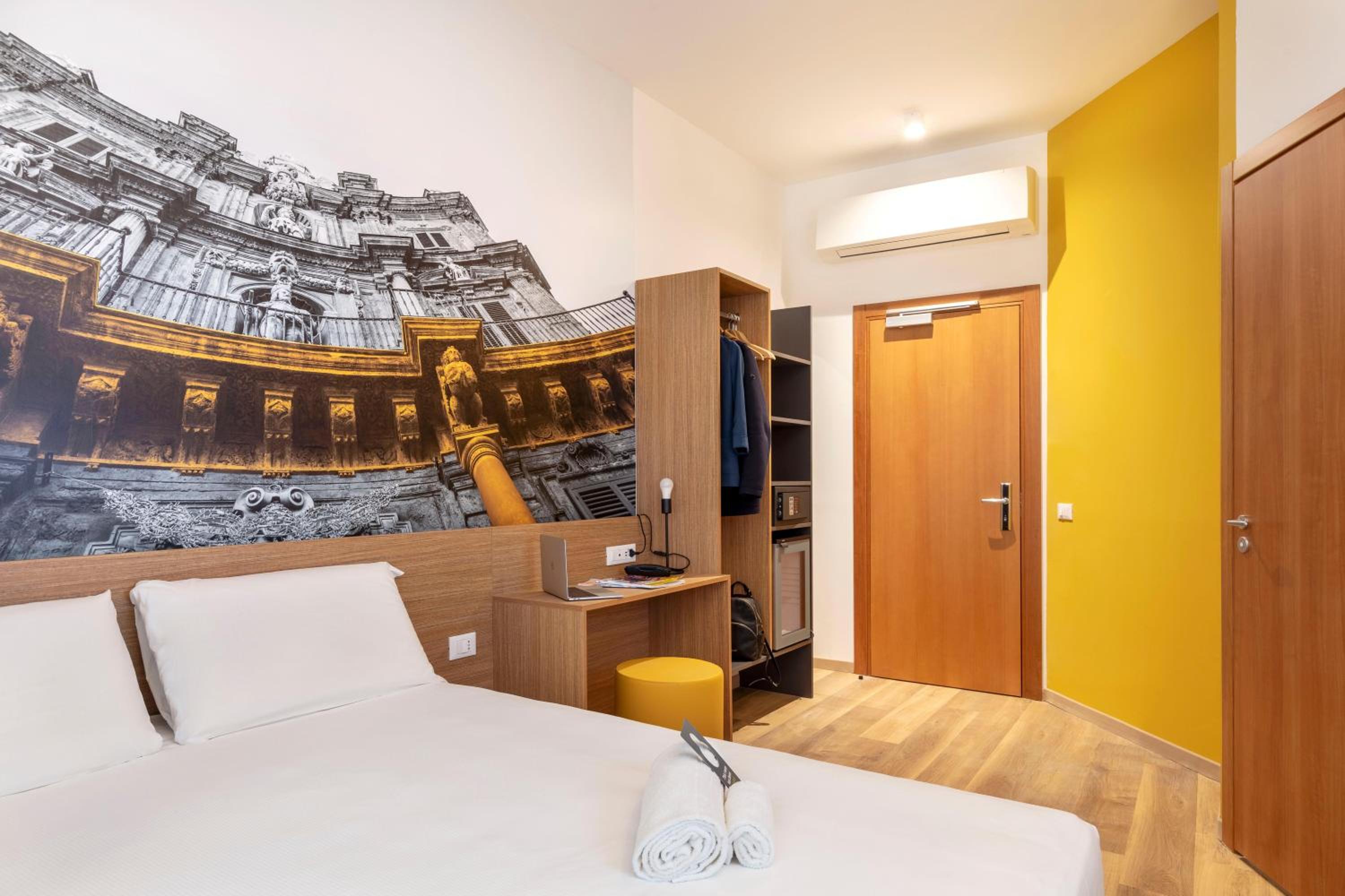 Double Room - Photo 4