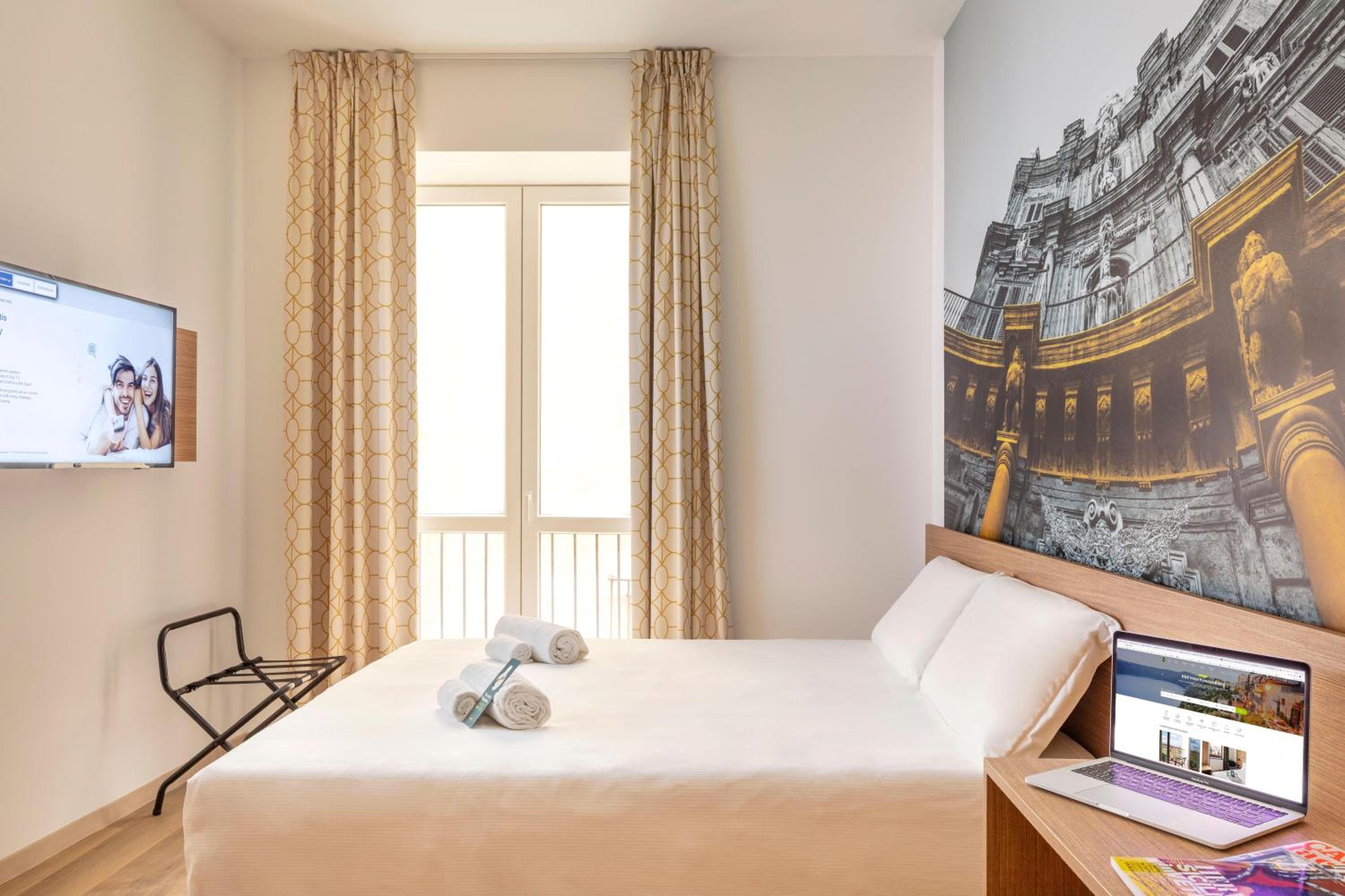 Double Room - Photo 5