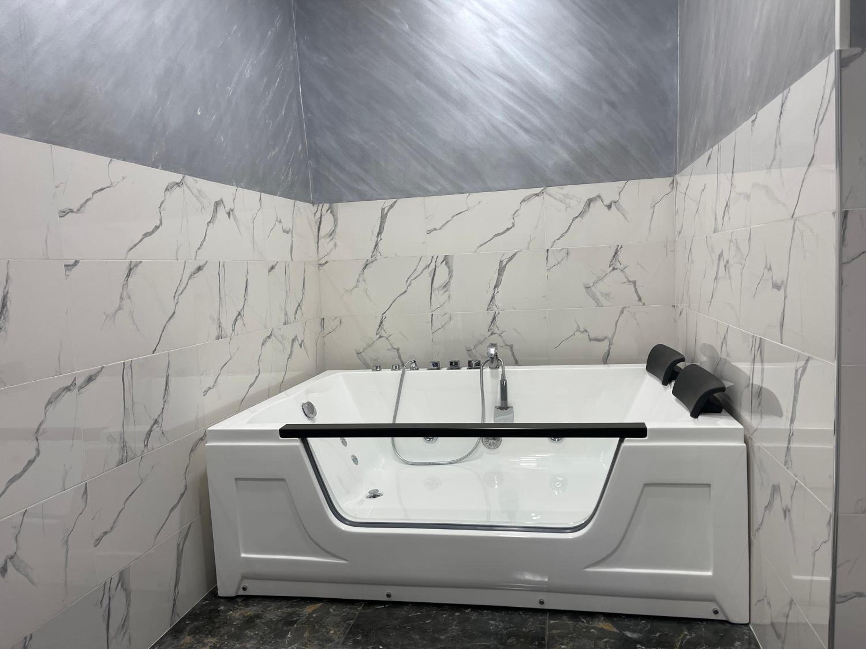Suite photo 2