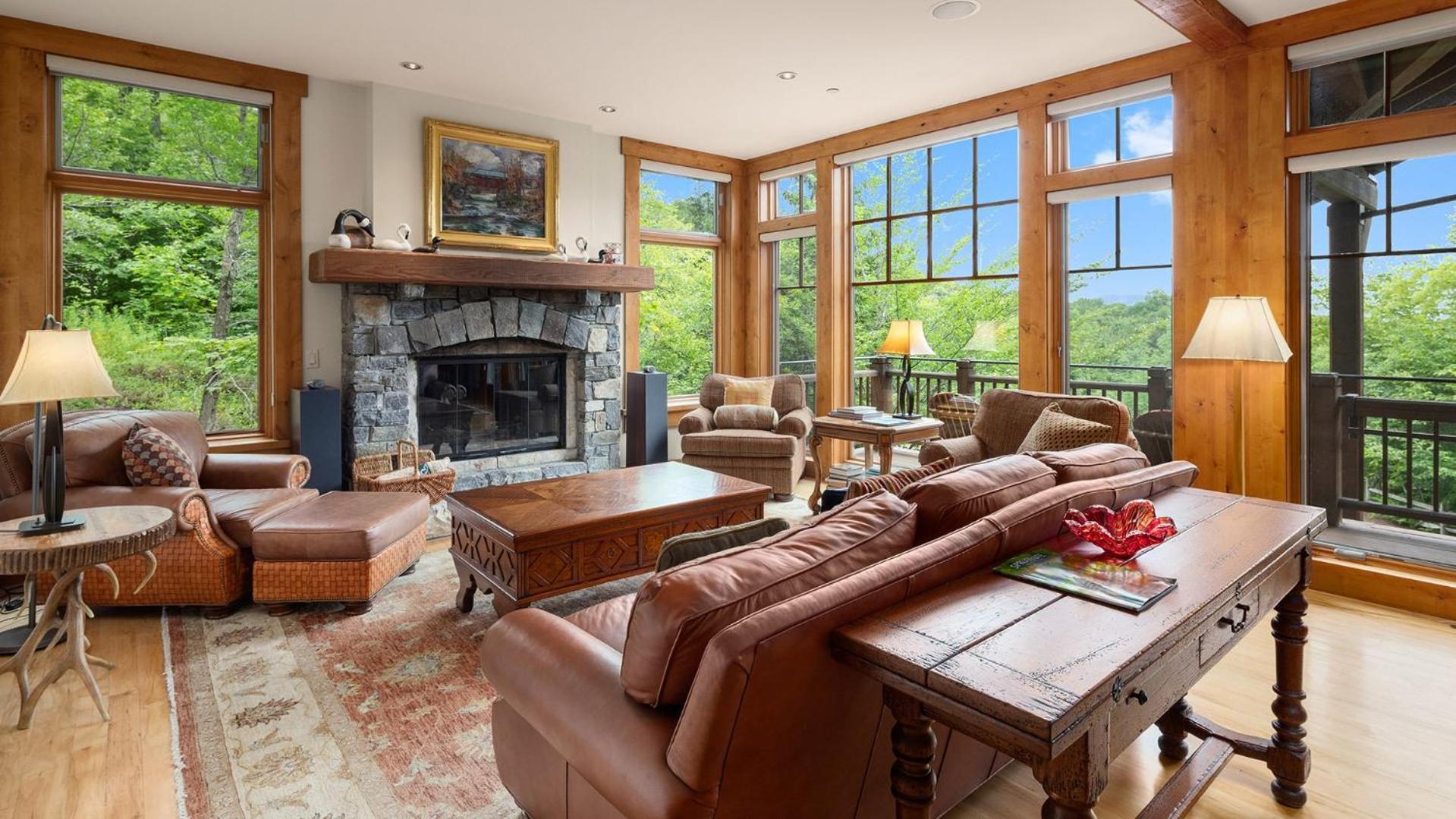Four-Bedroom House photo 1
