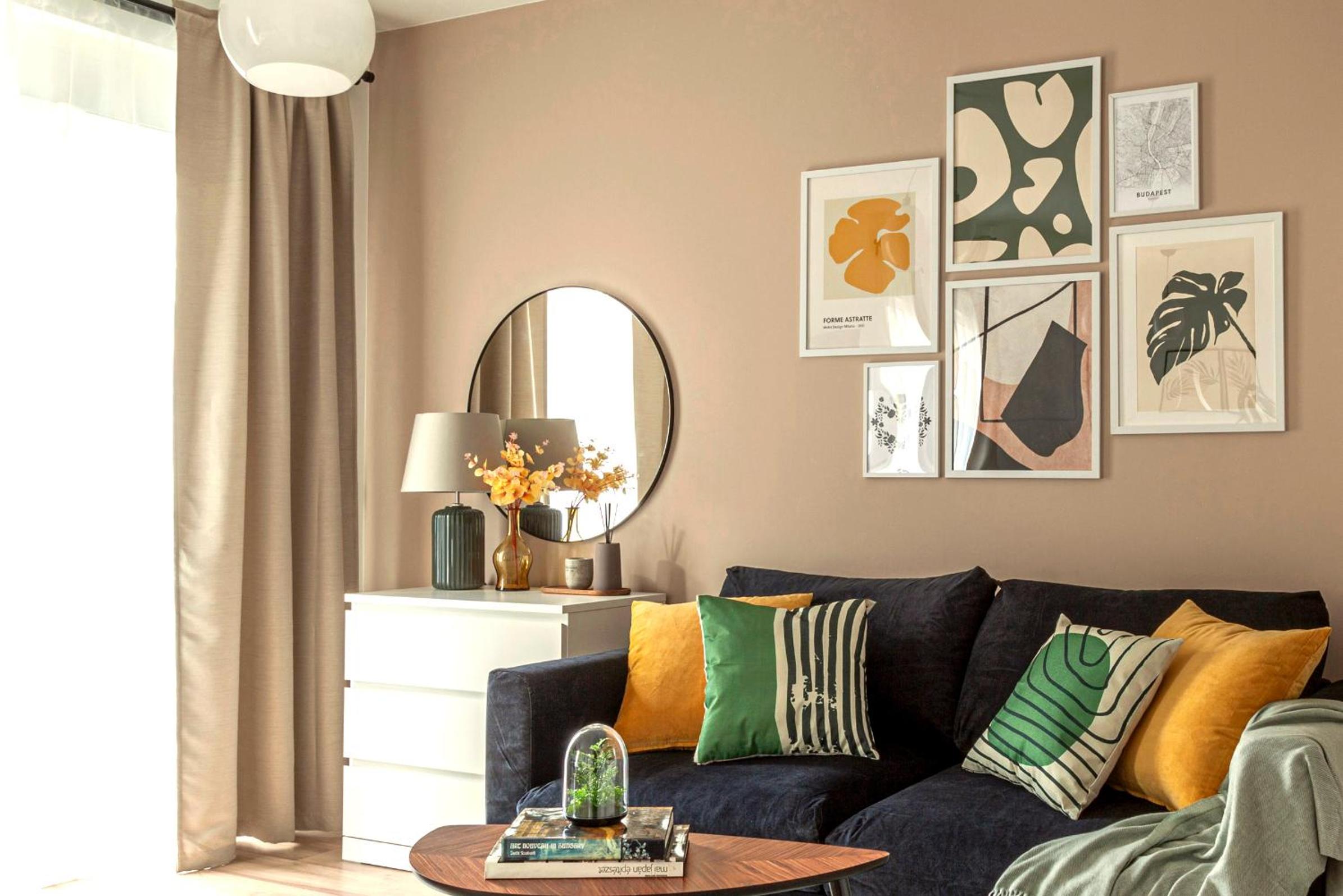 King Studio with Sofa Bed