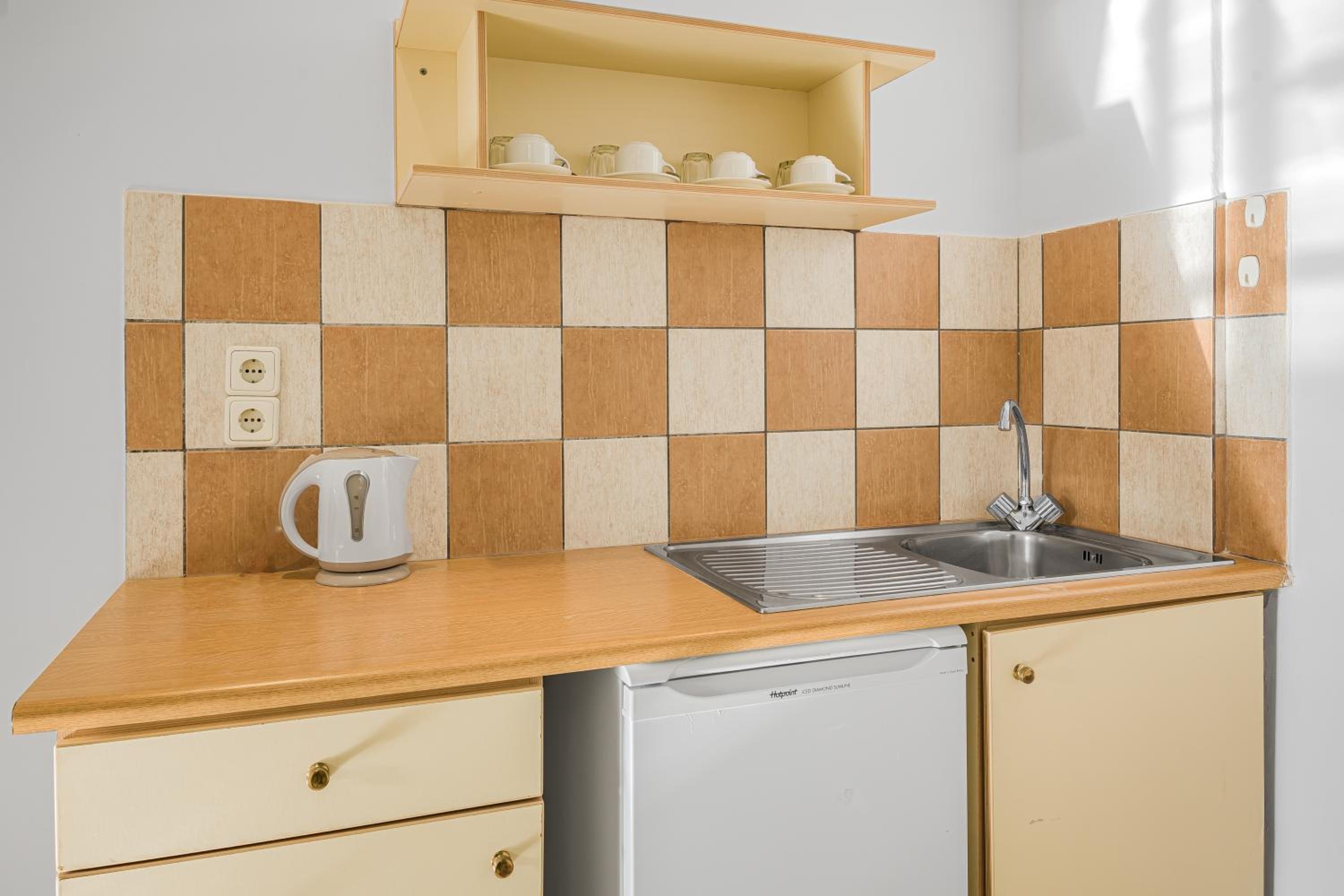 One Bedroom Triple Apartment with Side Sea View photo 3