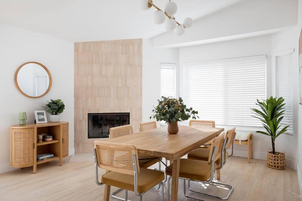 Four-Bedroom House photo 2