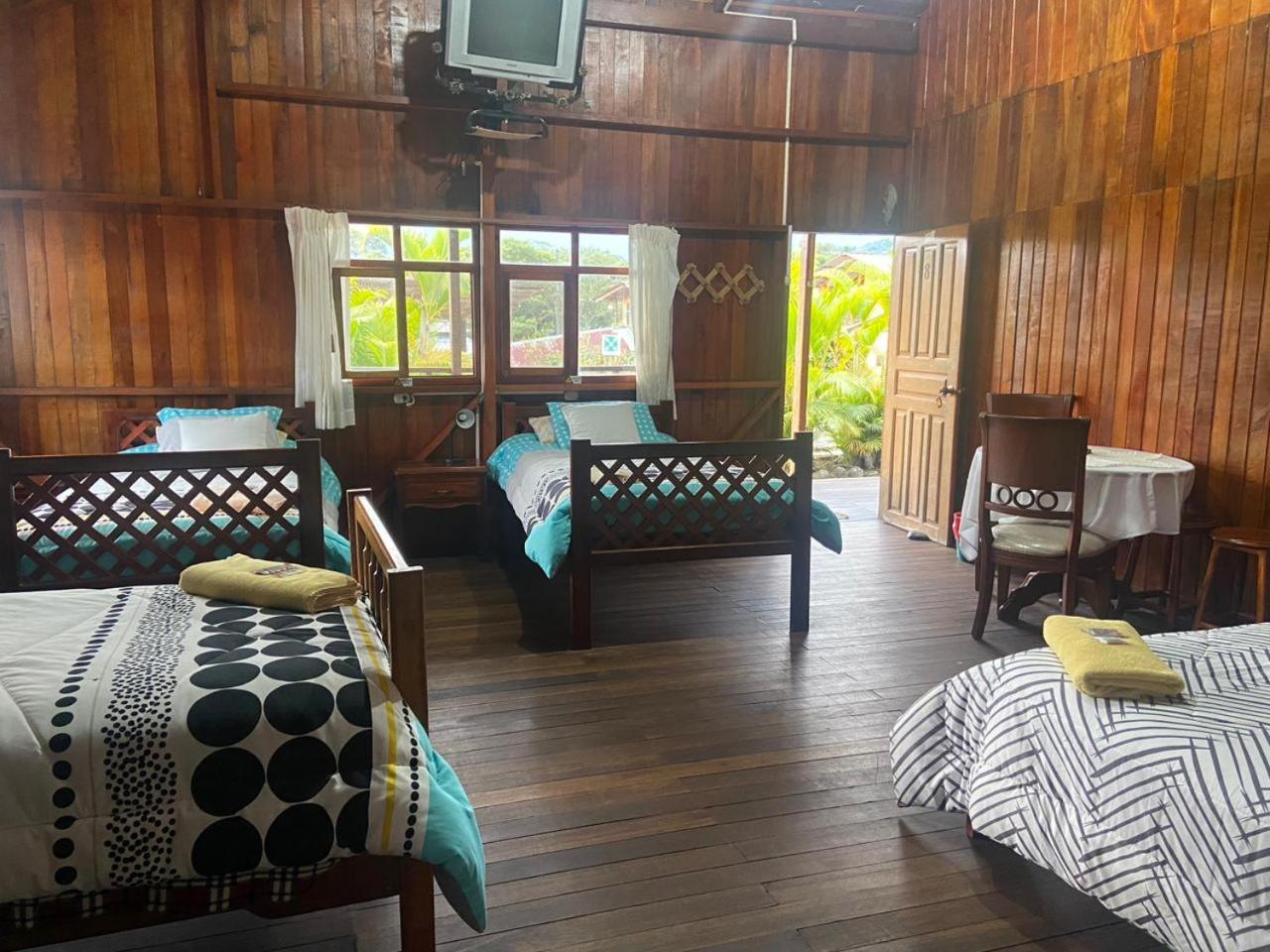 Family Room photo 3