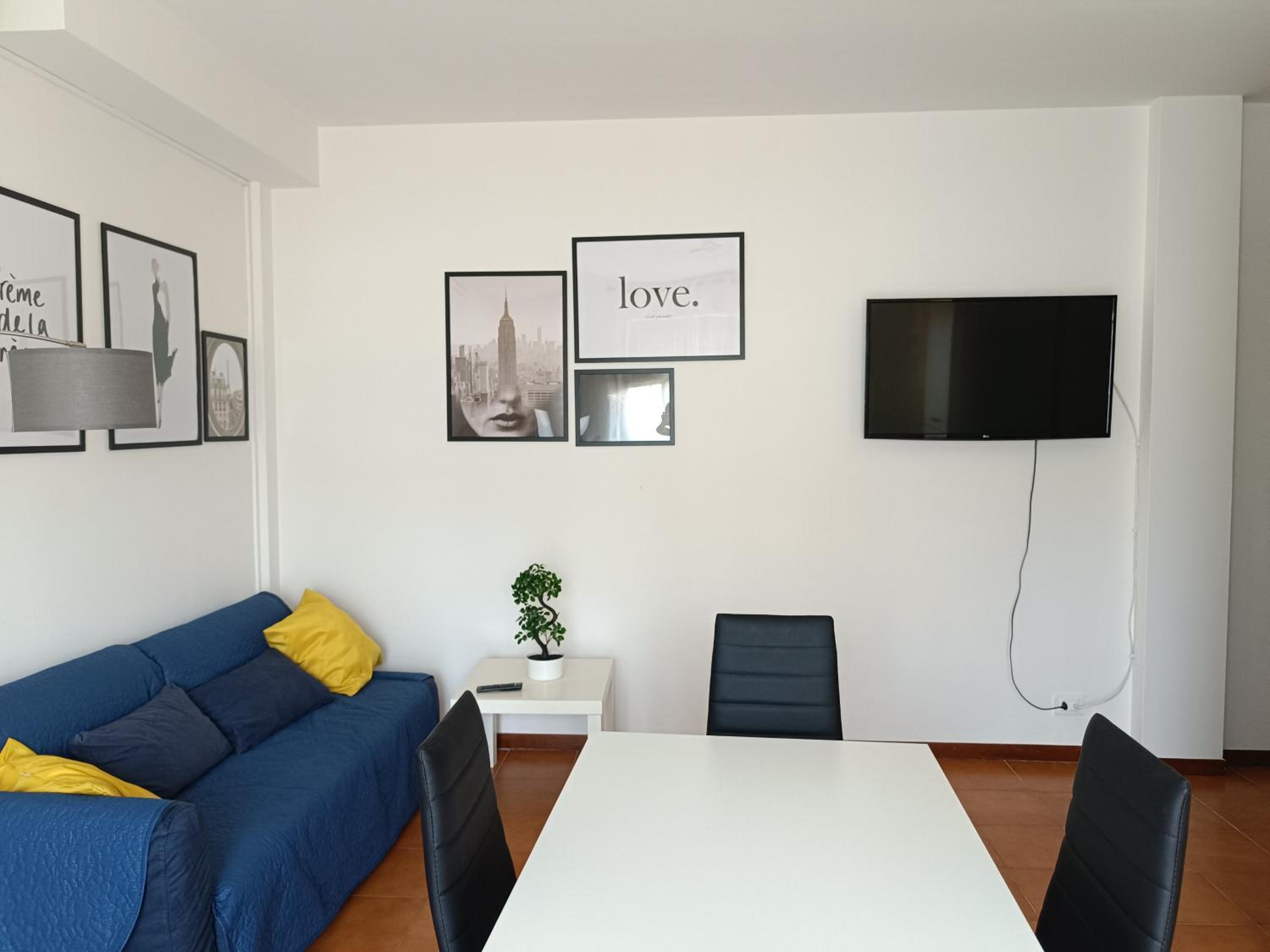 Two-Bedroom Apartment with Sea View photo 1