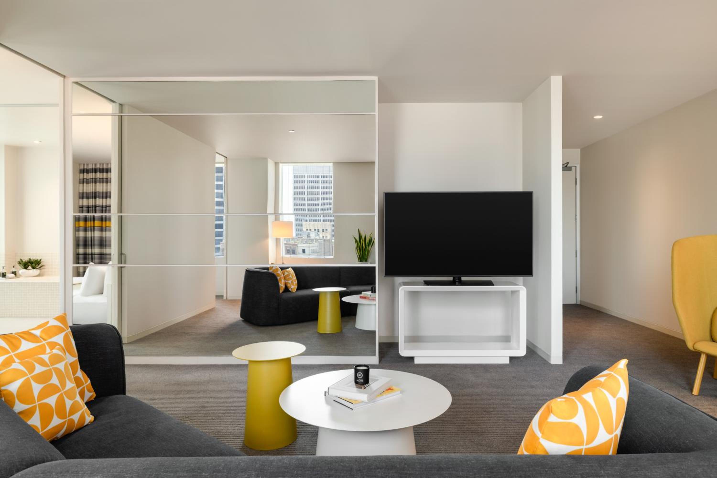 Delphi Penthouse Suite photo 2