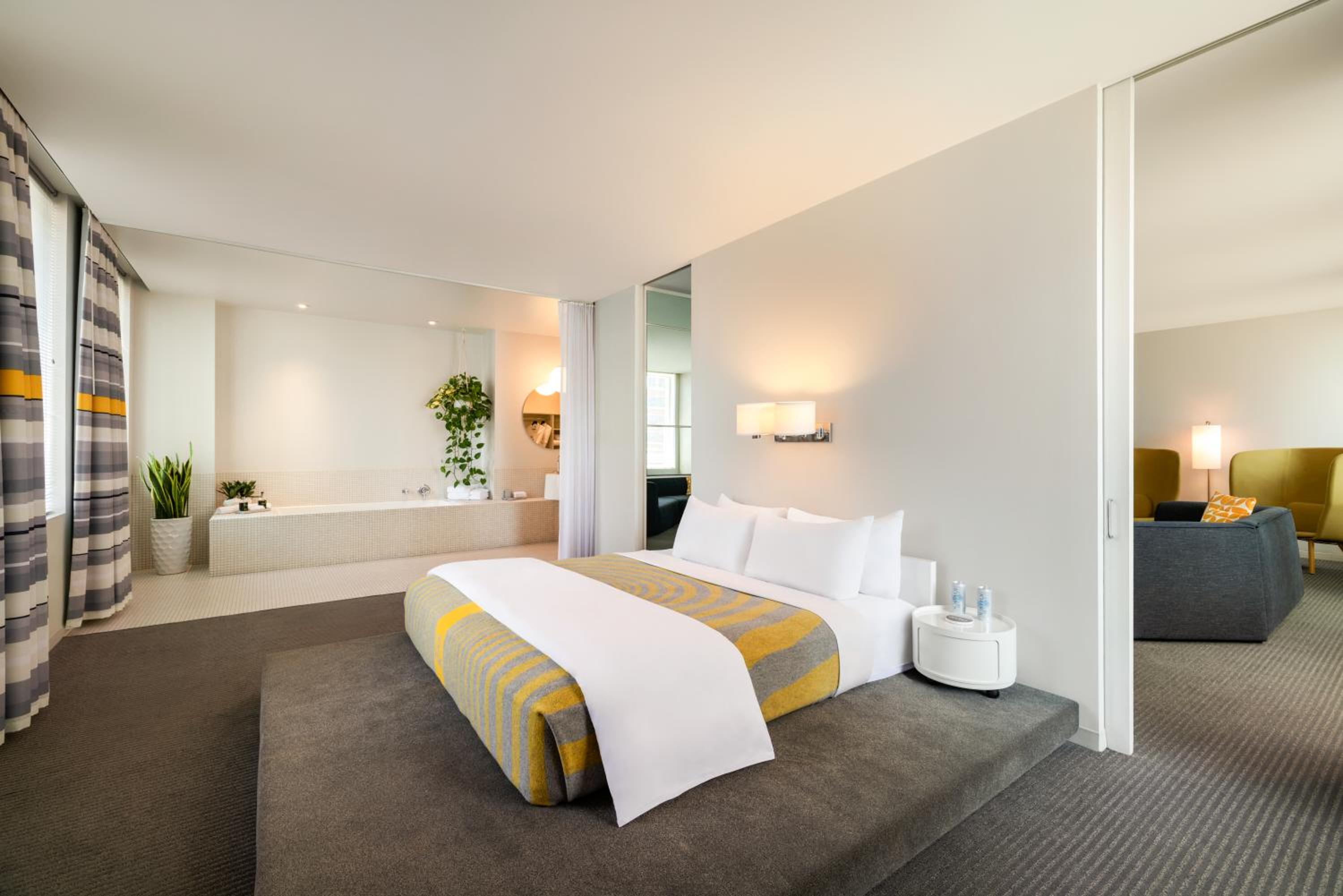 Delphi Penthouse Suite photo 1
